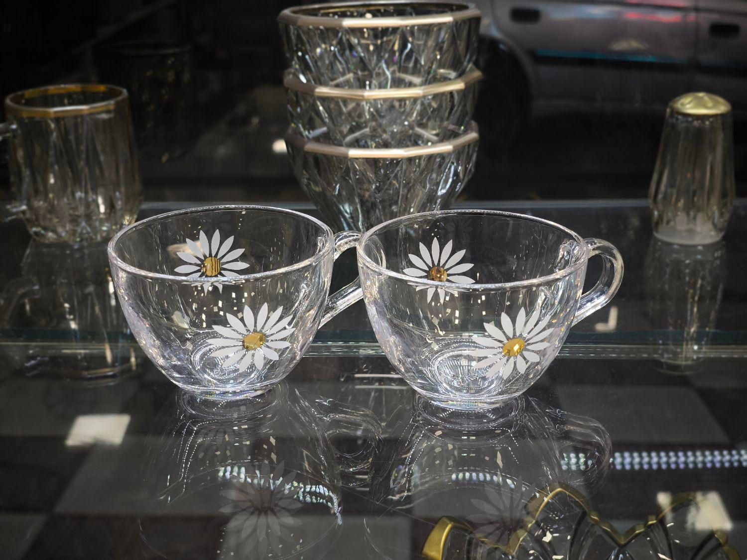 استکان (فنجان خارجی گلدار)|ظروف سرو و پذیرایی|تبریز, |دیوار