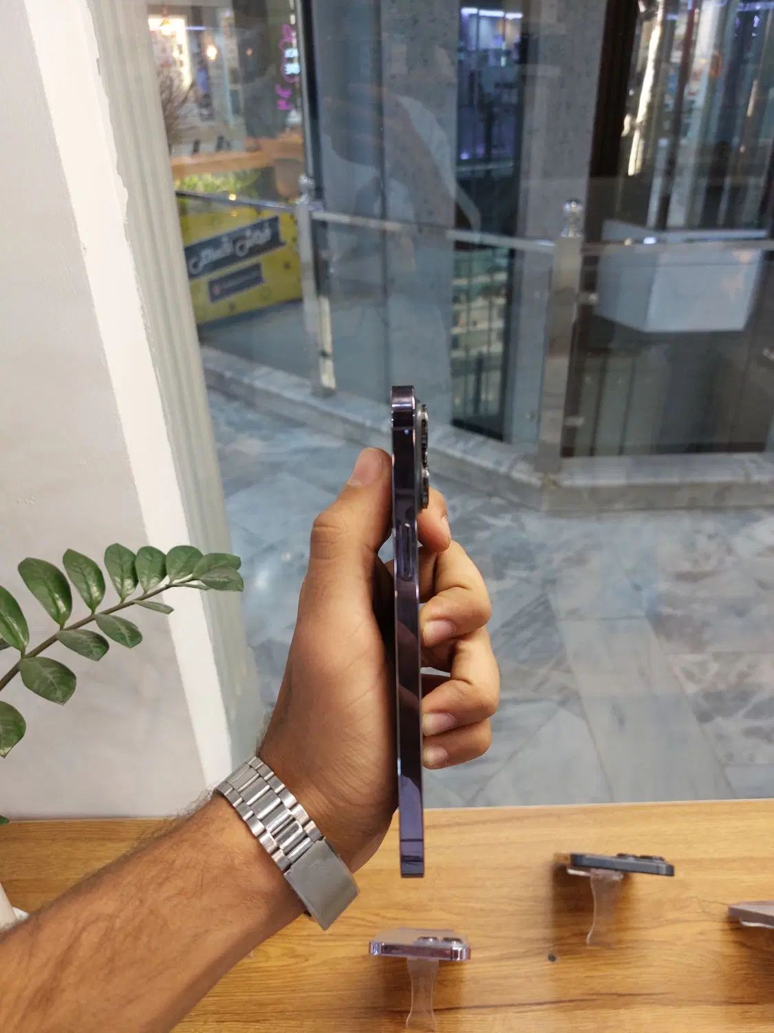iPhone 14 pro max|موبایل|اصفهان, باغ زرشک|دیوار