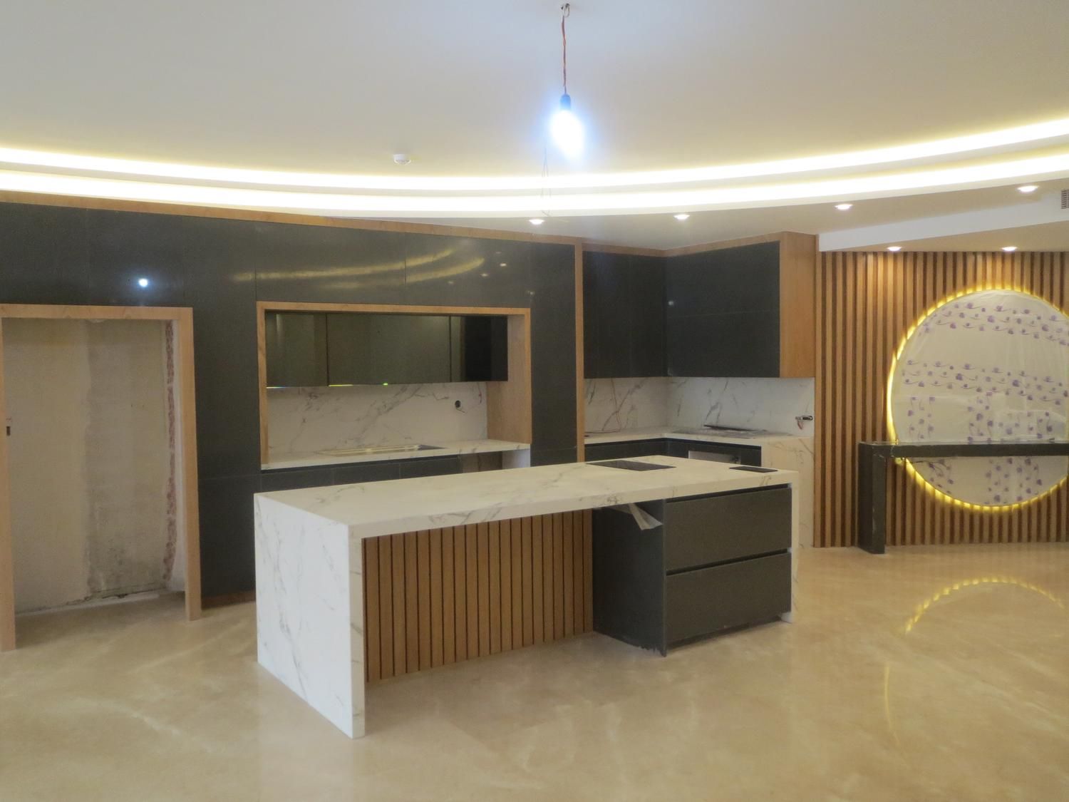 آپارتمان250 متری/تک واحدی/باغ دریاچه|فروش آپارتمان|اصفهان, باغ دریاچه|دیوار