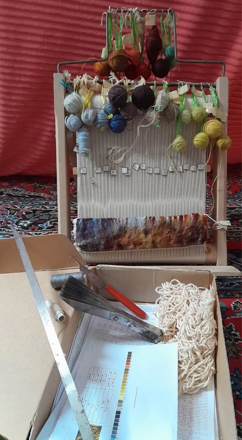 تابلو فرش دارچوبک نیمه بافته به همراه وسایل بافت|تابلو فرش|دزفول, |دیوار