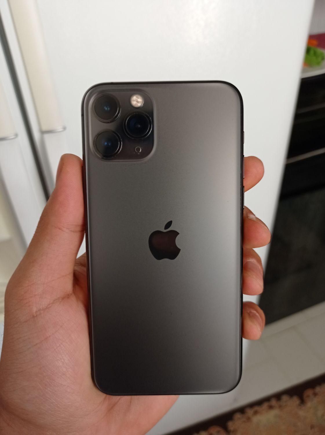 اپل iPhone 11 Pro با حافظهٔ ۲۵۶ گیگابایت|موبایل|تهران, تهرانپارس شرقی|دیوار