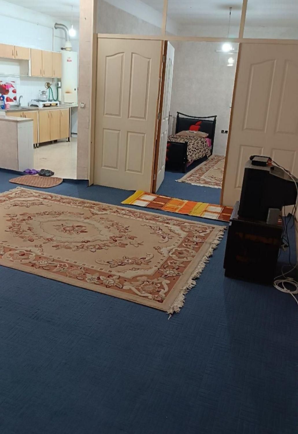 اجاره روزانه منزل مبله دارای پارکینگ اختصاصی|اجارهٔ کوتاه‌مدت آپارتمان و سوئیت|ایرانشهر, |دیوار