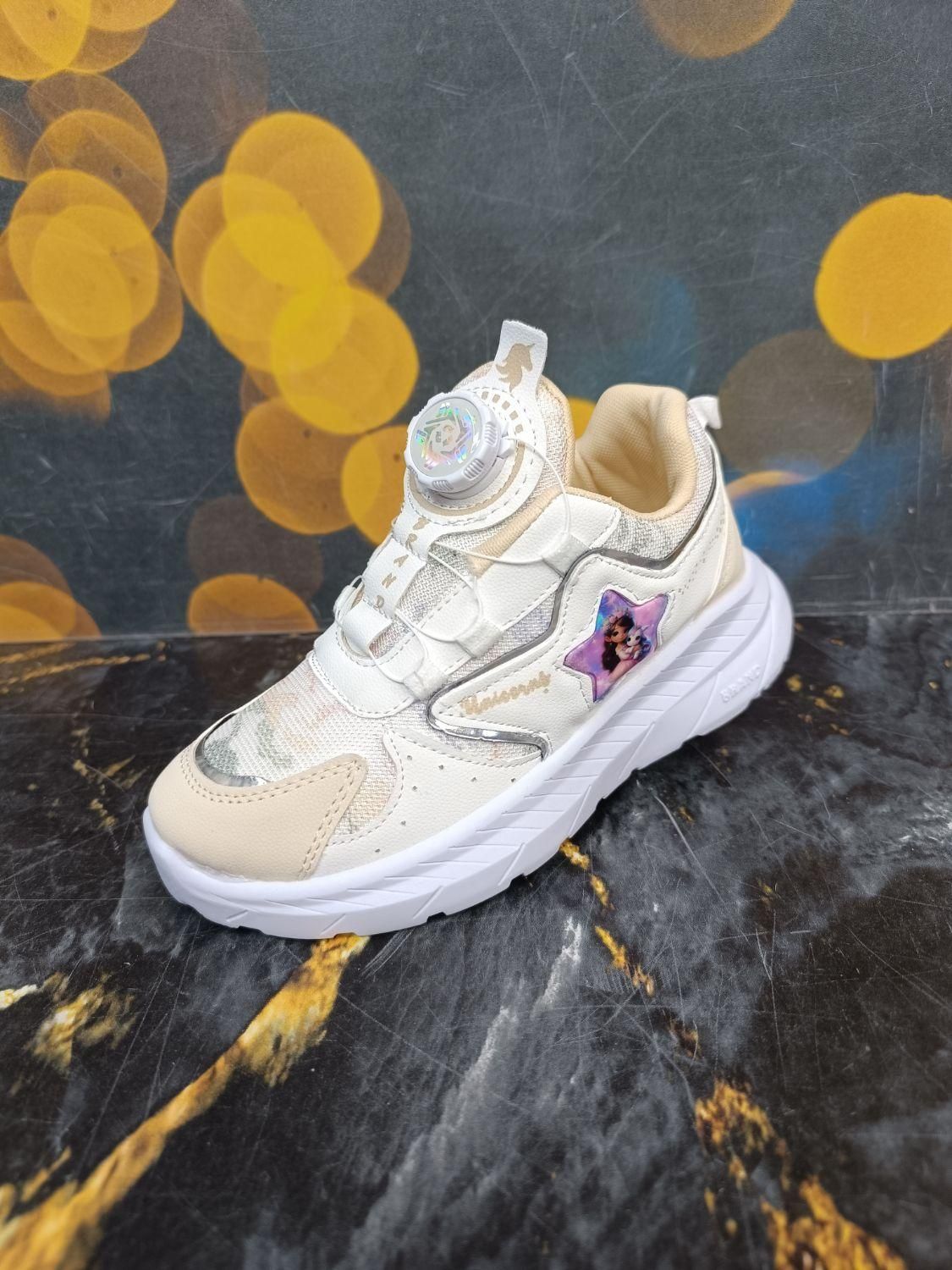 کتونی پمپی پیچی تک شاخ پانو|کفش و لباس بچه|قم, زنبیل آباد|دیوار