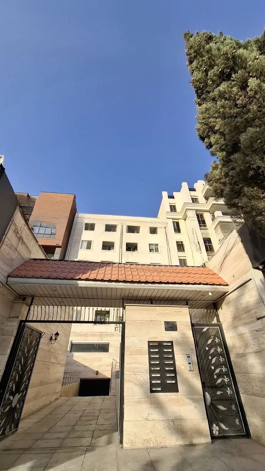 آپارتمان 136متری/ بلوار جنوبی/دو پارکینگ/دو انباری|اجارهٔ آپارتمان|کرج, شهرک بنفشه|دیوار
