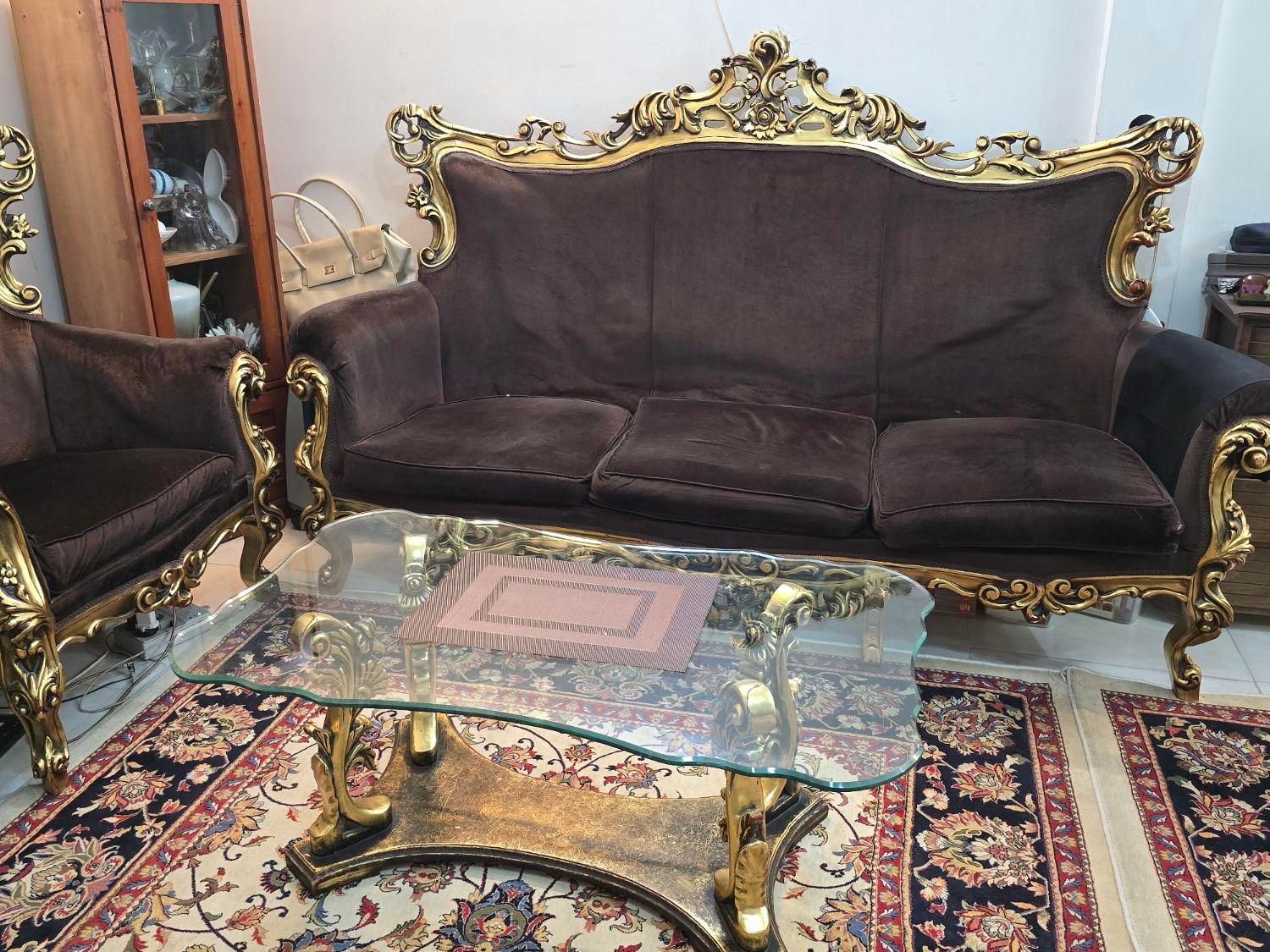 مبل چوبی ۷ نفره و دو میزبان و پایه میز ناهار خور|مبلمان خانگی و میز عسلی|تهران, مجیدآباد|دیوار