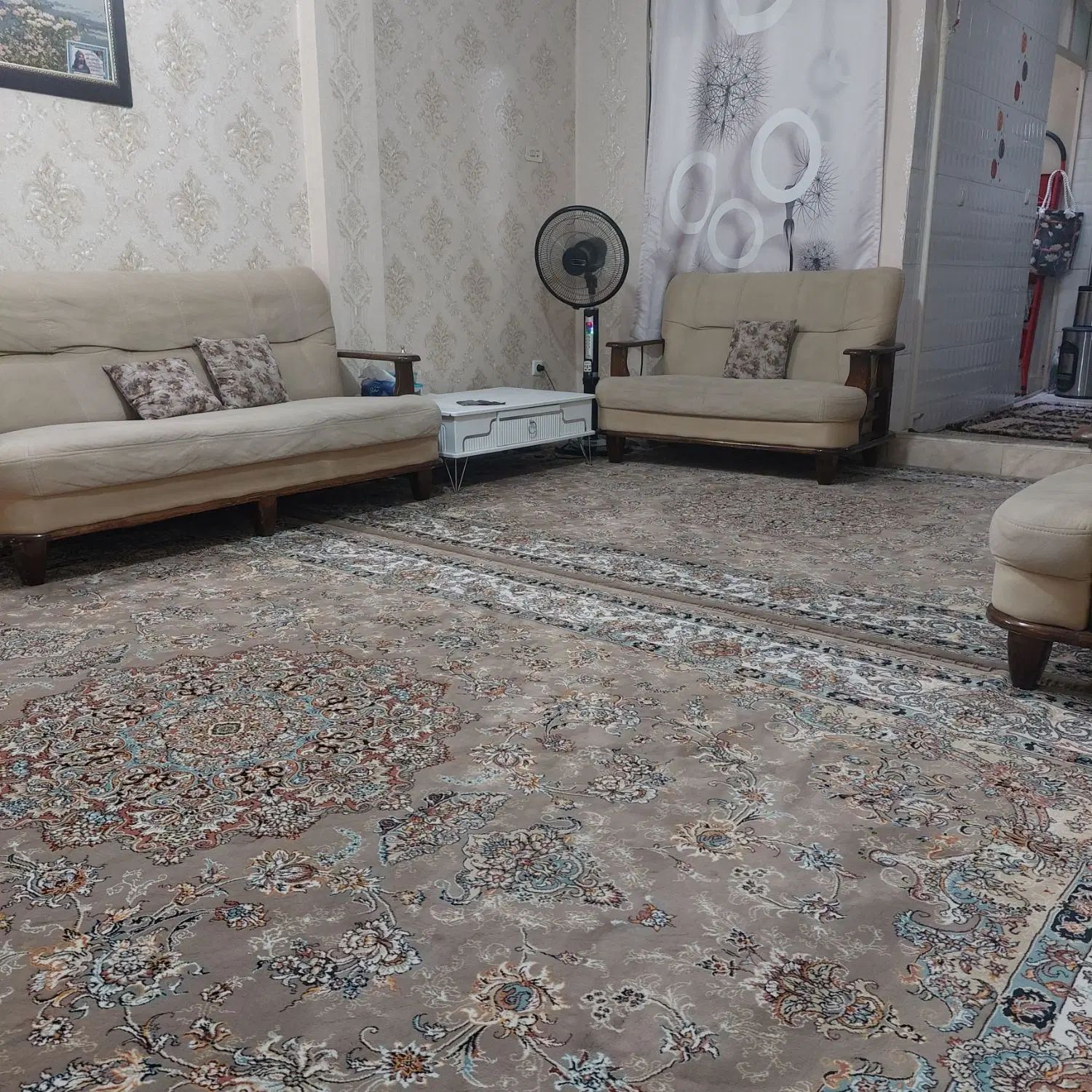 ۵۰ متر طبقه اول  پارکینگ انباری حیاط خلوت|اجارهٔ آپارتمان|تهران, مشیریه|دیوار