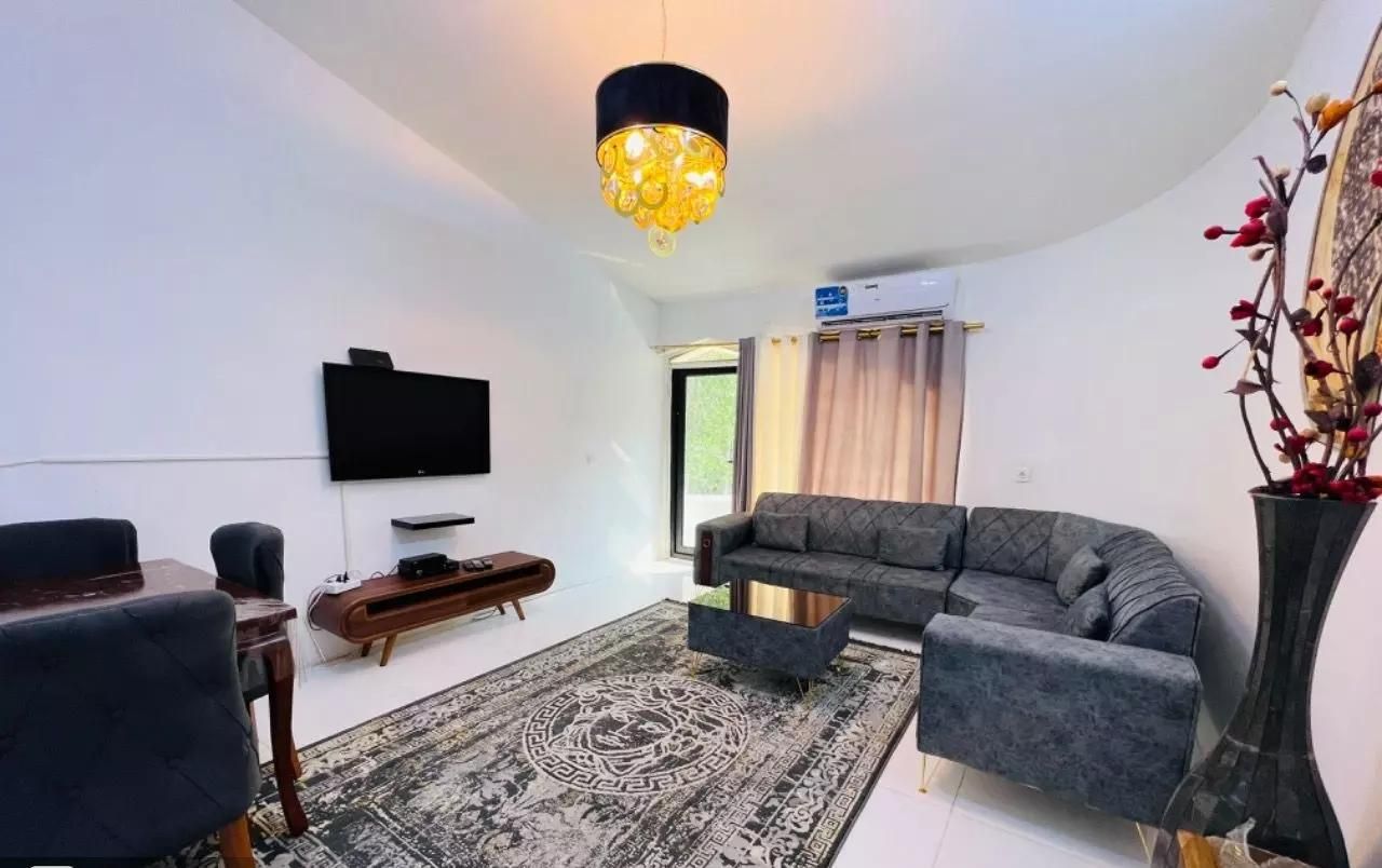 اجاره روزانه و شبانه ویلای استخر دار ویلاباغ وسویت|اجارهٔ کوتاه‌مدت آپارتمان و سوئیت|رشت, گلسار|دیوار