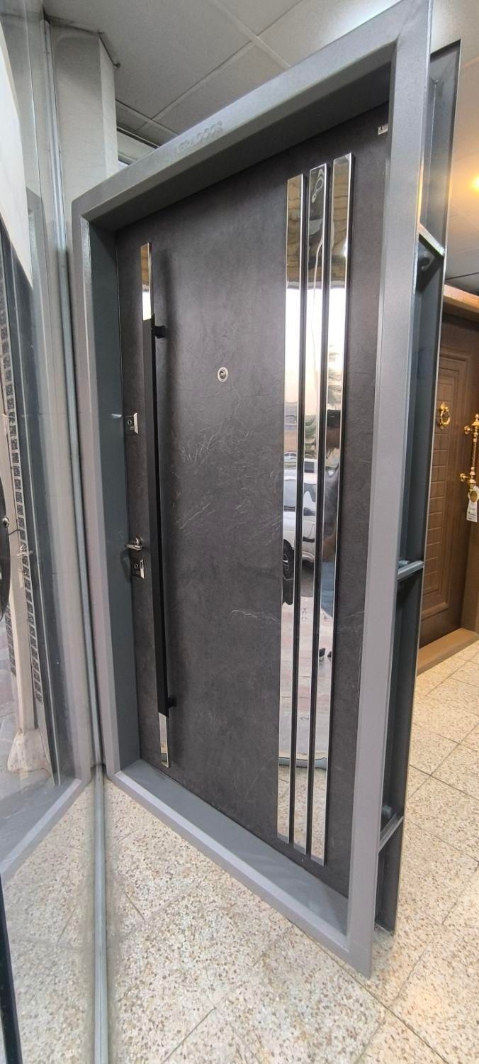 درب ضد سرقت افرا درب سلماس|مصالح و تجهیزات ساختمان|شوش, |دیوار