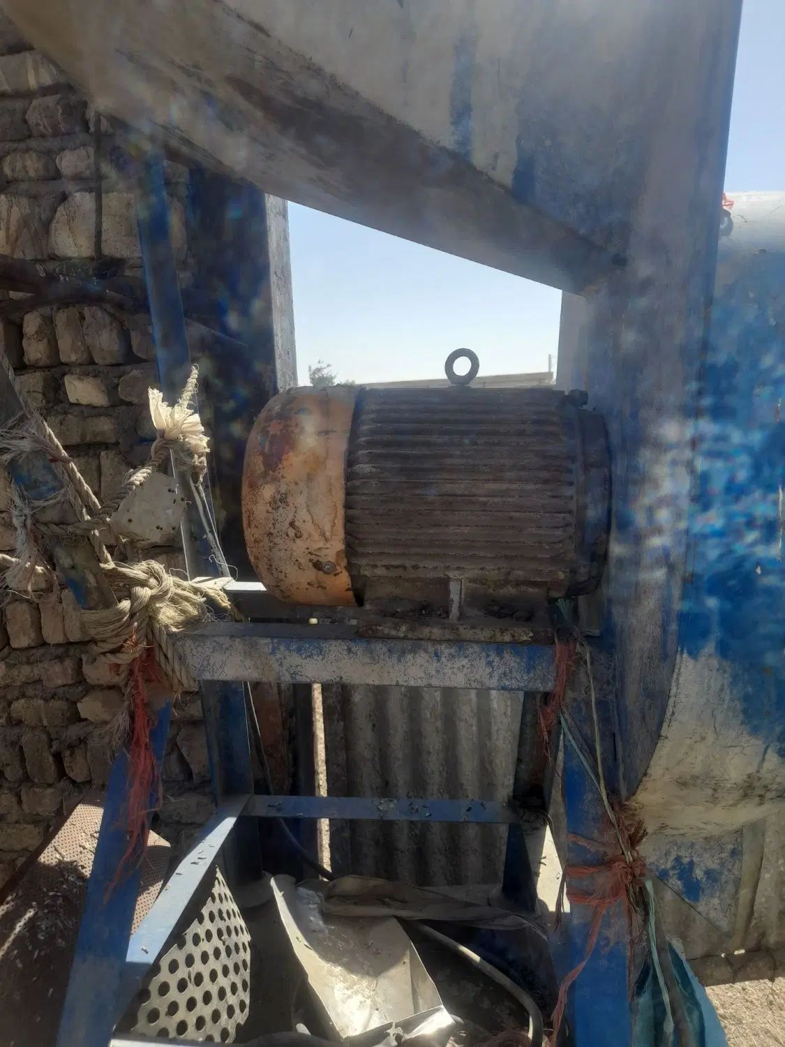 دستگاه آسیاب جو  باسکول ایرانی ۱۵۰۰کیلویی چرخ دار|فروشگاه و مغازه|اصفهان, رهنان|دیوار