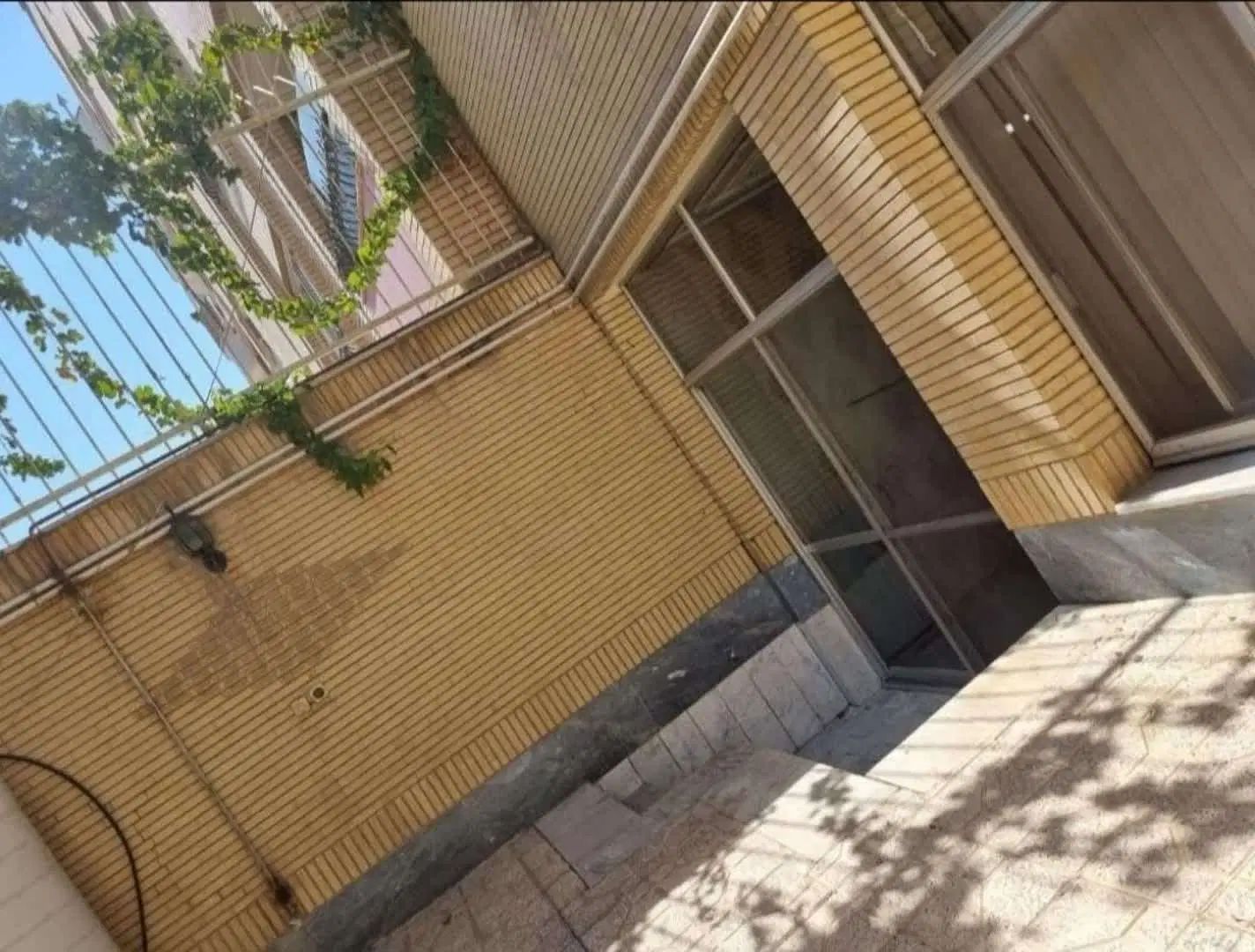 ویلایی حیاط دار راه جدا دل باز|اجارهٔ خانه و ویلا|اصفهان, میرعماد|دیوار