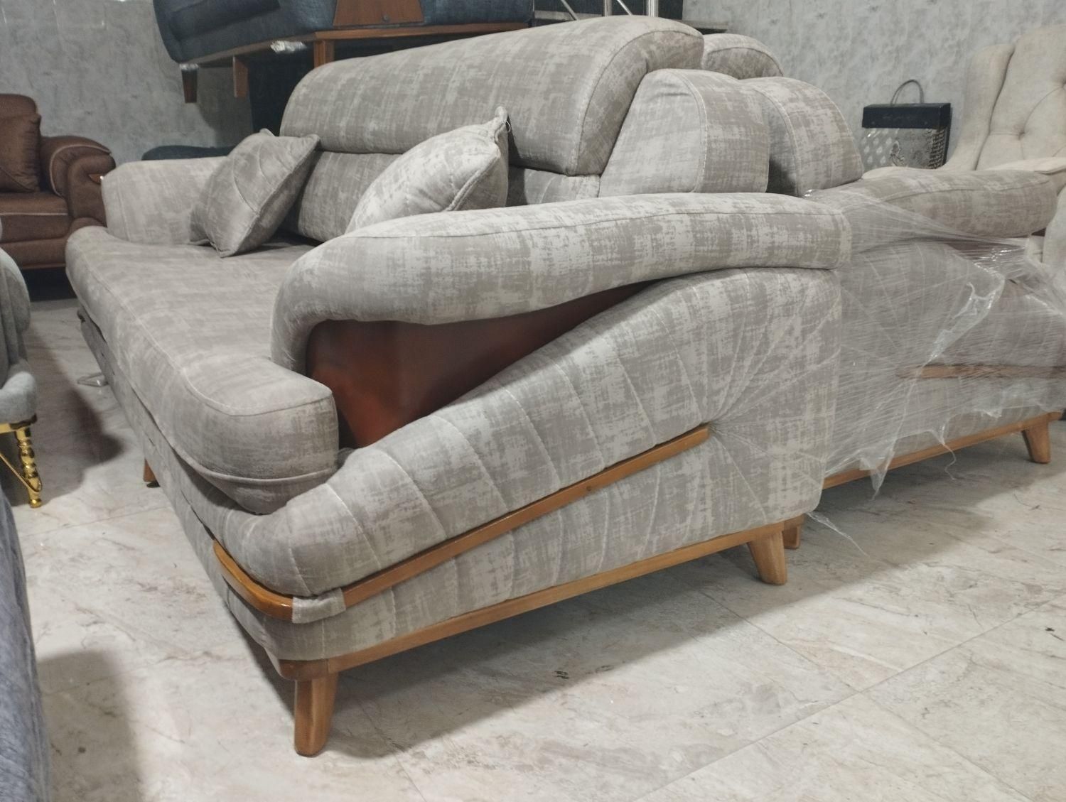 سارینا مبل با تضمین و قید در فاکتور|مبلمان خانگی و میز عسلی|سلماس, |دیوار