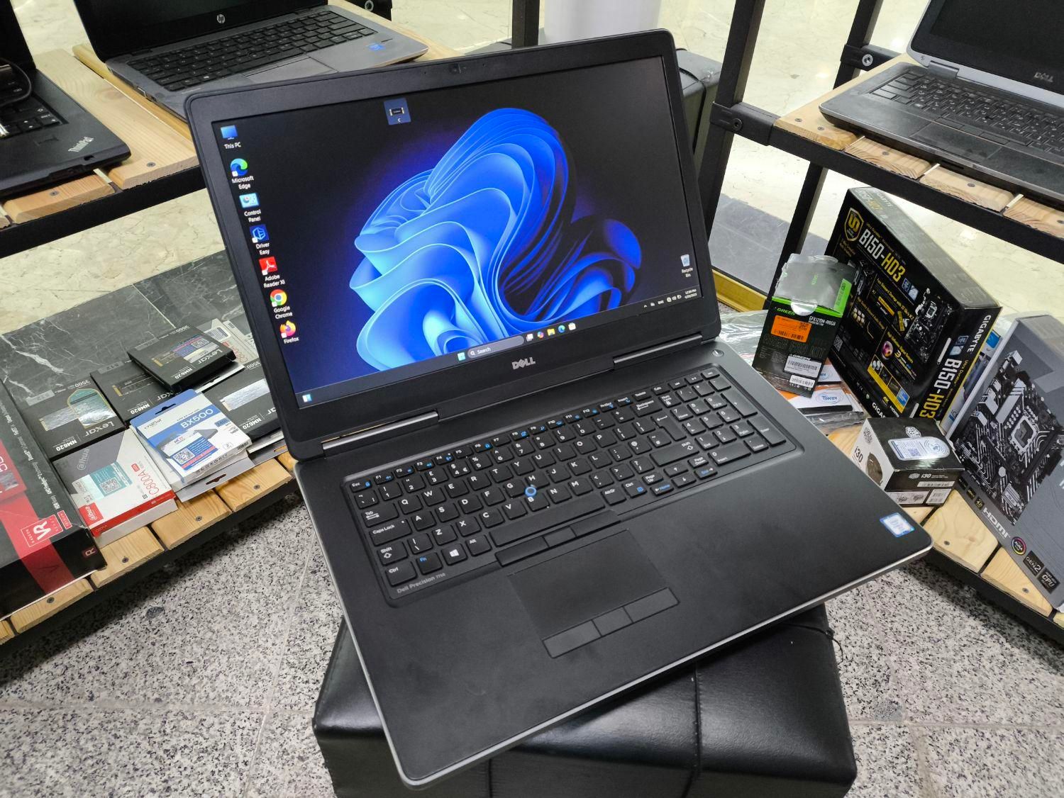 لپ تاپ dell خوراک کار های سنگین و گرافیکی|رایانه همراه|تهران, شهرک طالقانی|دیوار
