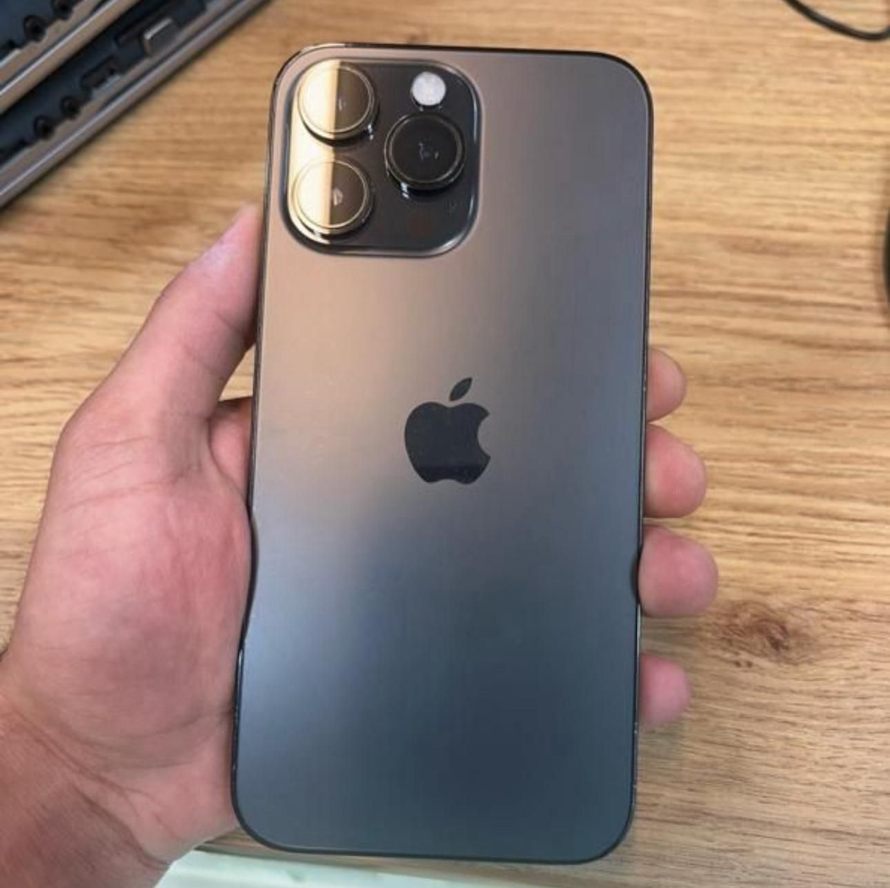 اپل iphone 14 Pro Max با حافظهٔ ۲۵۶ گیگابایت|موبایل|تهران, ارم|دیوار