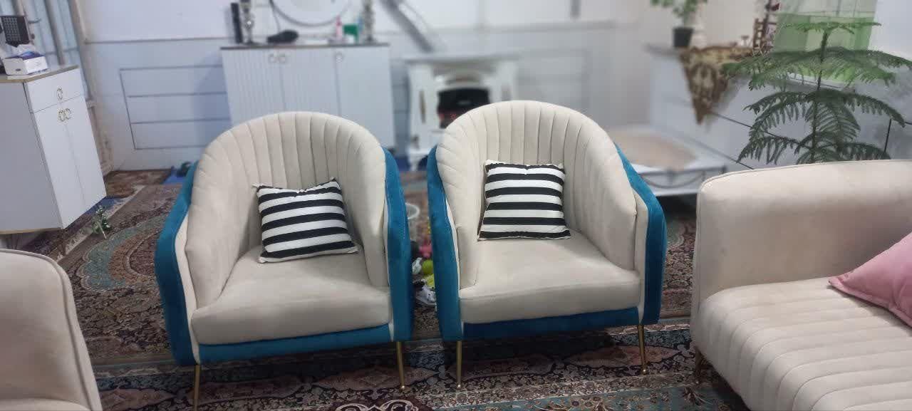 مبل راحتی|مبلمان خانگی و میز عسلی|کاشان, کارگر|دیوار