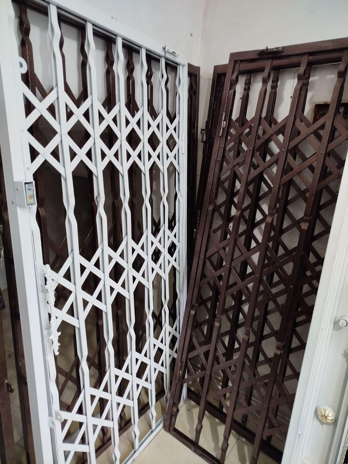 تولید حفاظ کشویی آکاردیونی بلبرینگ دار 32801935|مصالح و تجهیزات ساختمان|تبریز, |دیوار