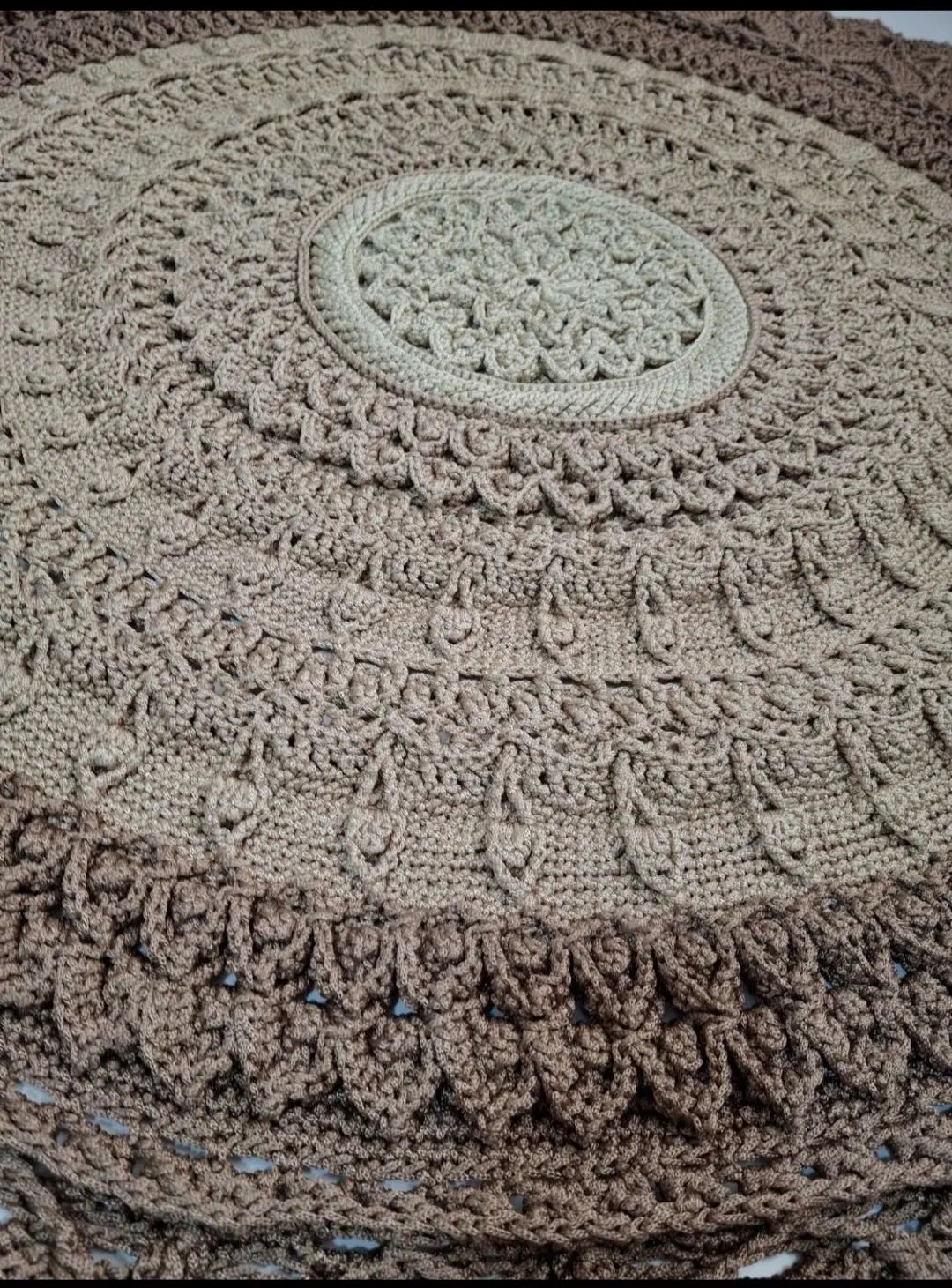 فرشینه مکرومه|فرش|اصفهان, تیران|دیوار