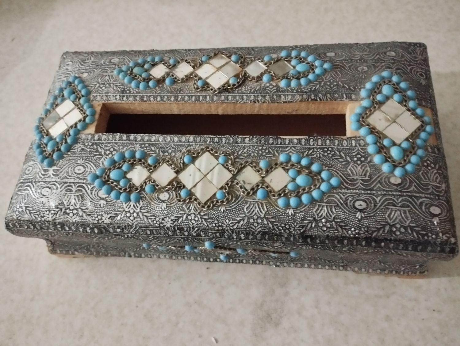 جا دستمال کاغذی آیینه کاری ساعت دیواری|ساعت دیواری و تزئینی|شیراز, شریف‌آباد|دیوار
