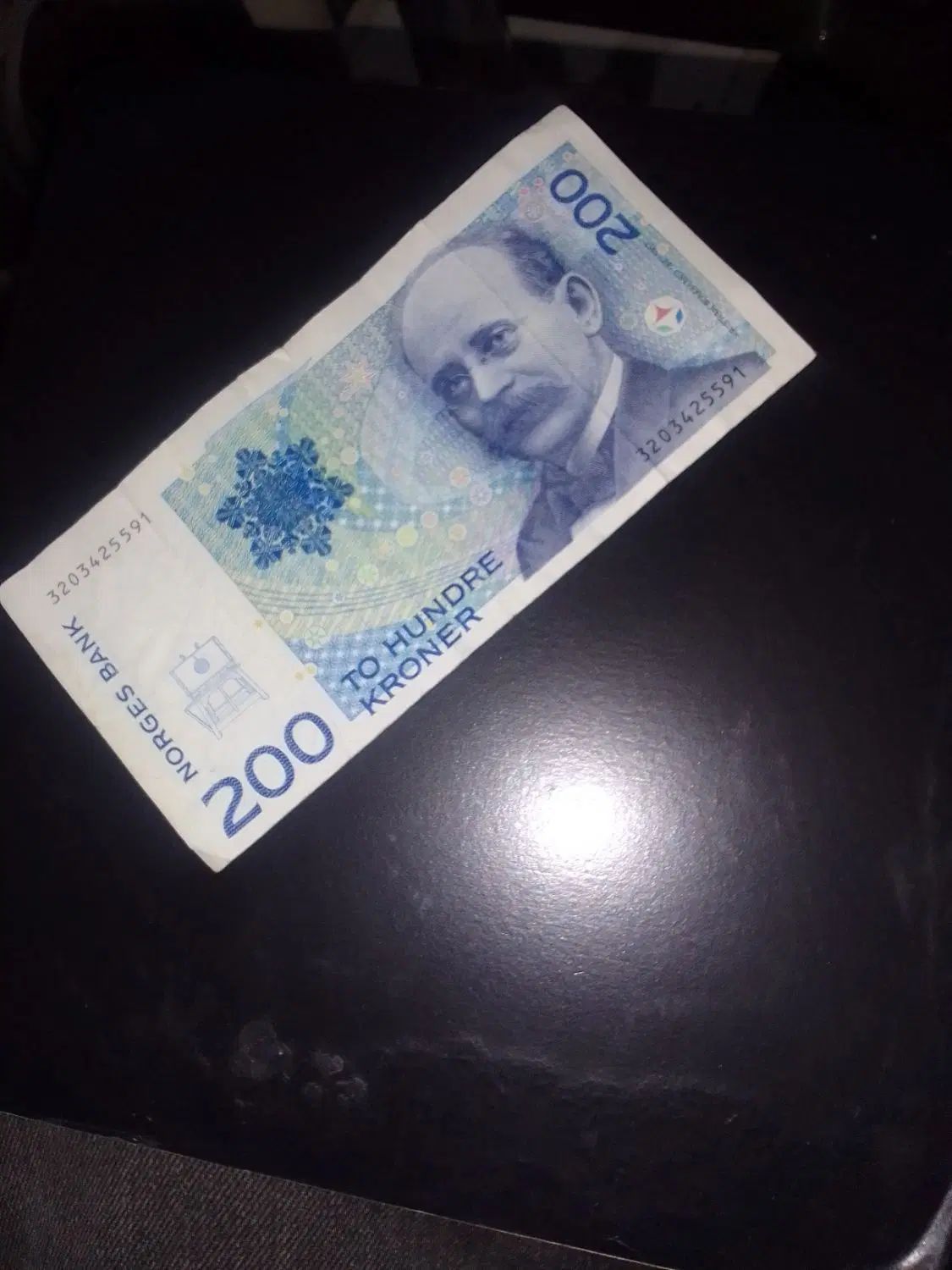 200 KRONER سوئد یا نروژ|کلکسیون سکه، تمبر، اسکناس|تهران, شمیران‌نو|دیوار