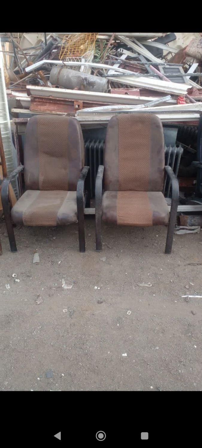 تعمیرات انواع صندلی گردان ،جک چرخ،پایه،آمفی تئاتر|خدمات پیشه و مهارت|همدان, |دیوار