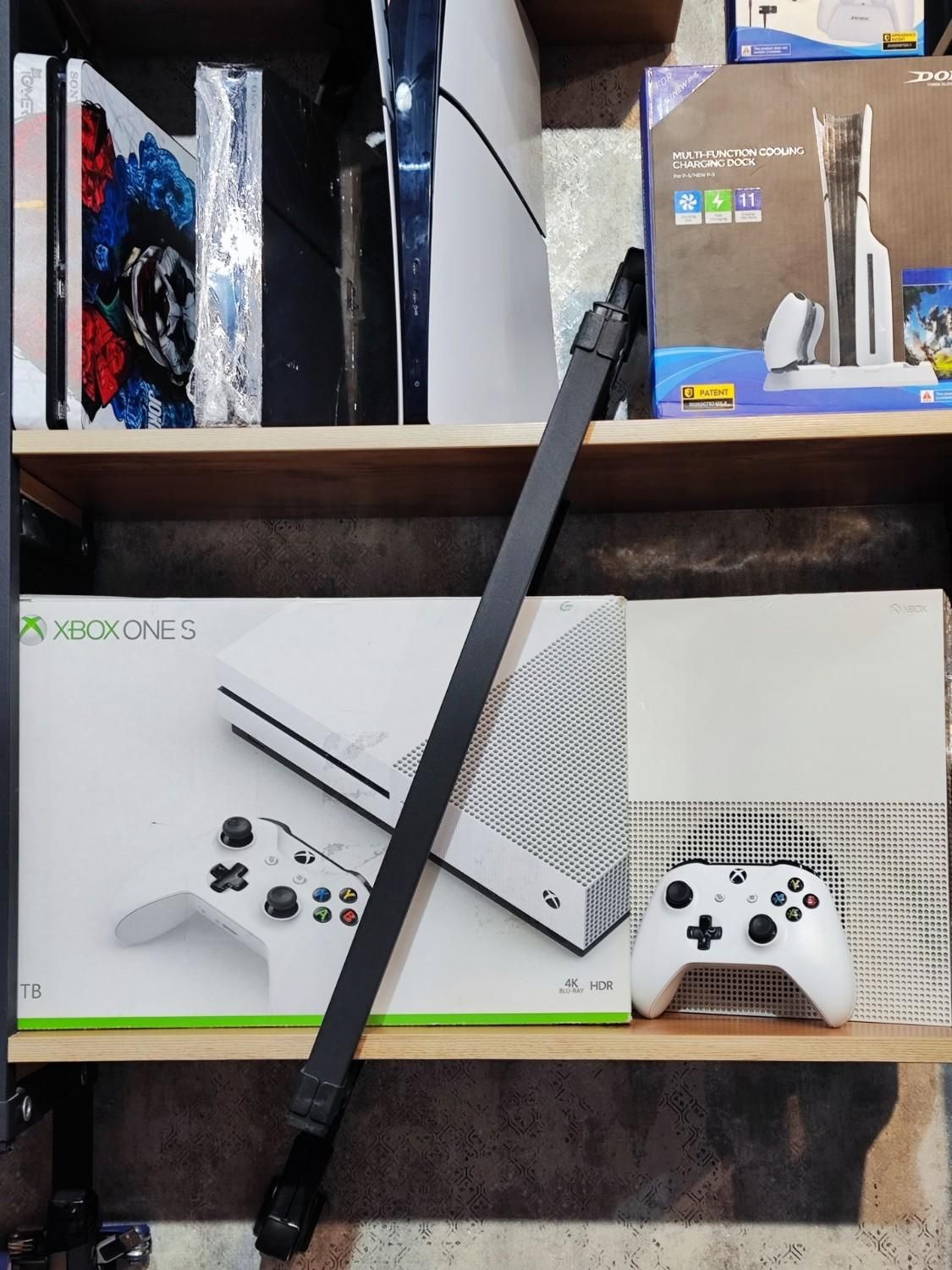 XBOX One S  1TB فروش اقساطی ویژه|کنسول، بازی ویدئویی و آنلاین|شوشتر, |دیوار