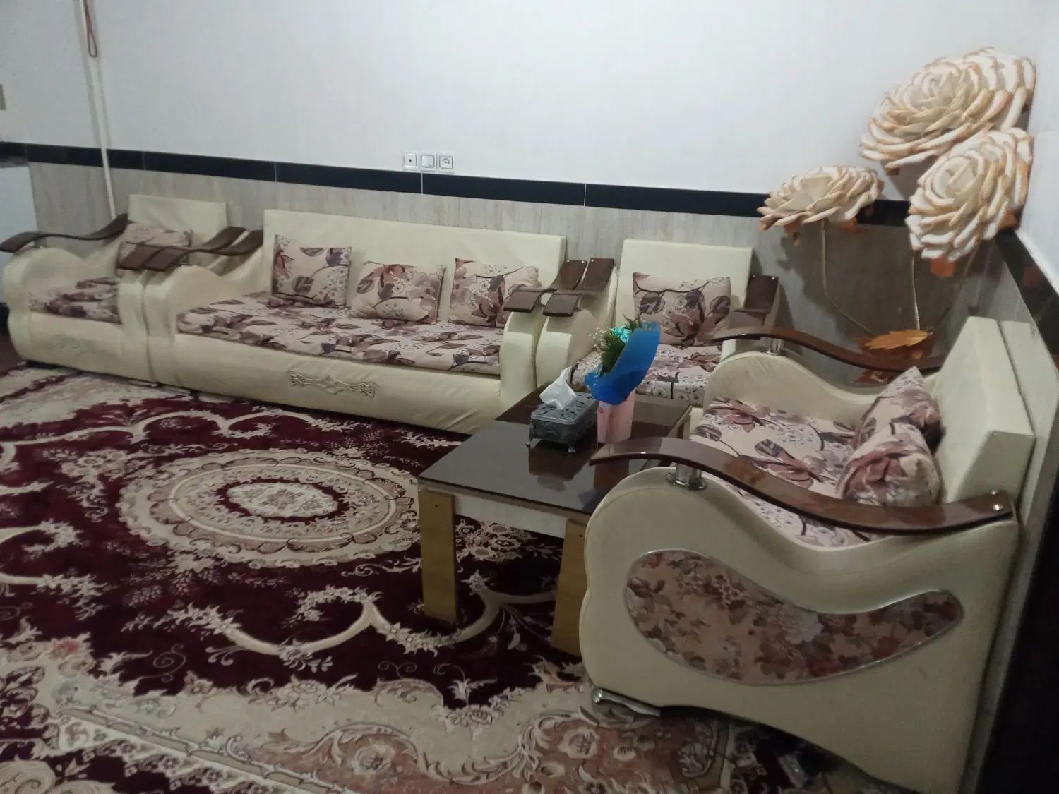 مبل راحتی ۷نفره|مبلمان خانگی و میز عسلی|کرمانشاه, |دیوار