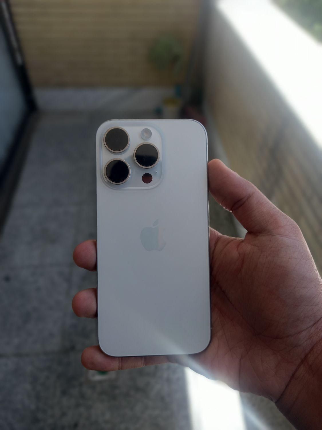اپل iPhone 15 Pro با حافظهٔ ۲۵۶ گیگابایت|موبایل|اصفهان, دشتستان|دیوار