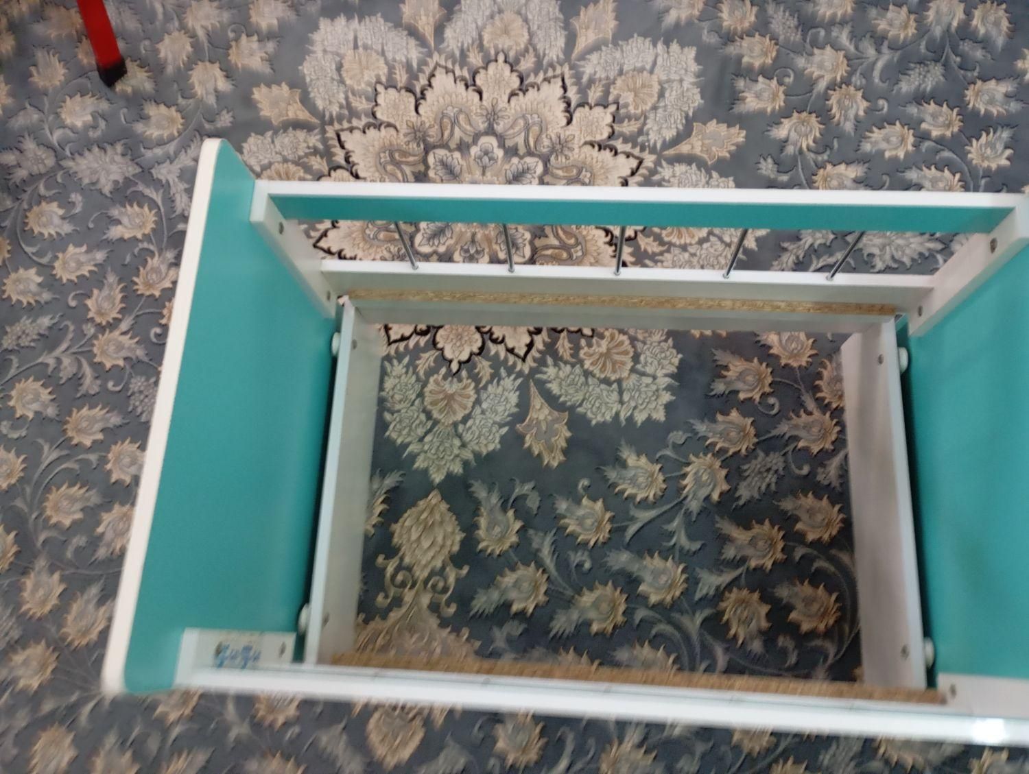 تخت بچه|تخت و صندلی بچه|کبودرآهنگ, |دیوار