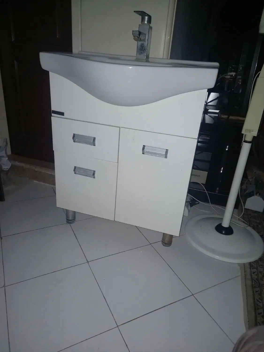 سینک دستشویی کابینت دار با شیر|لوازم سرویس بهداشتی|تهران, ارم|دیوار