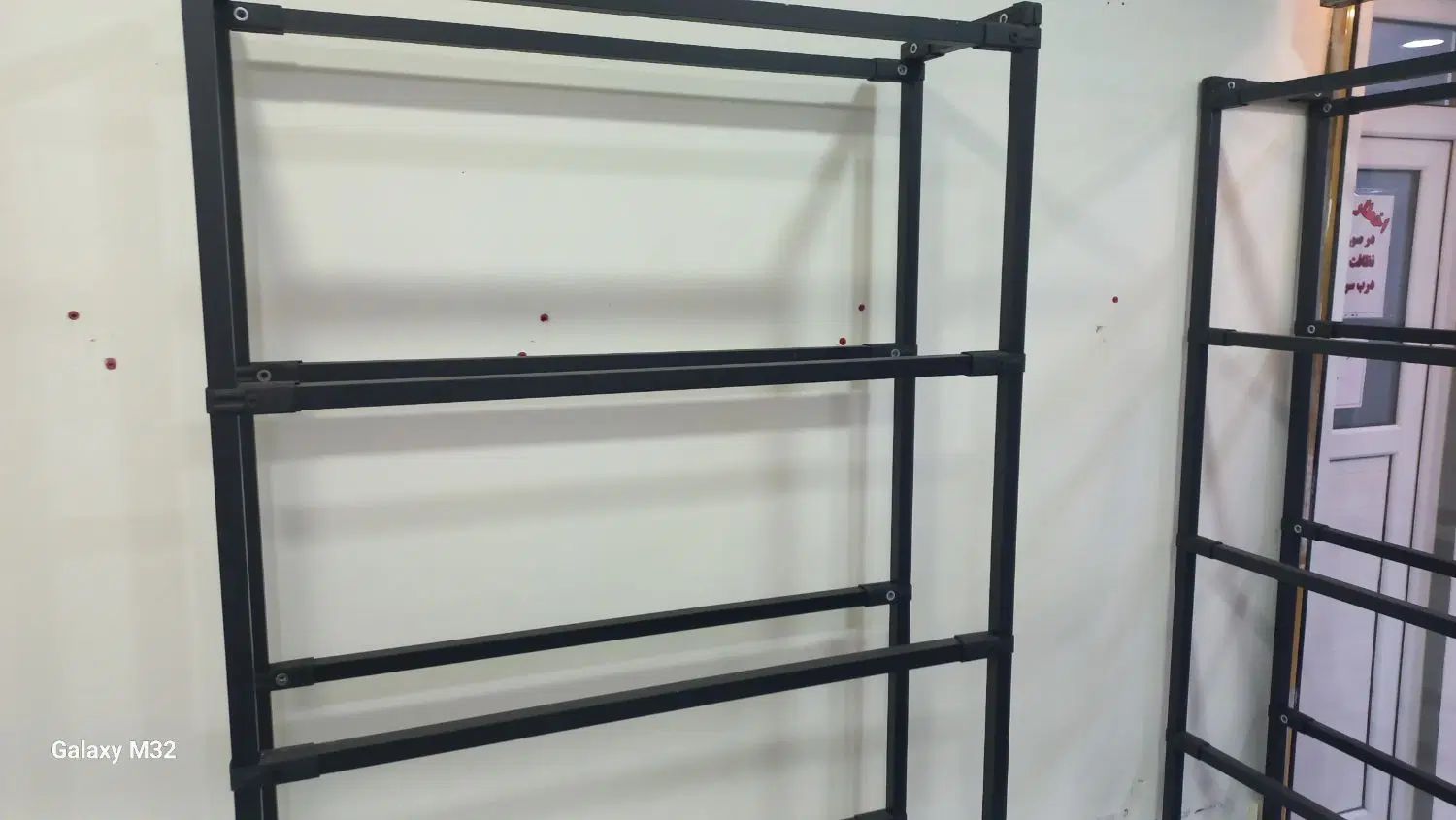 قفسه 4 طبقه قوطی فلزی مشکی|کتابخانه، شلف، قفسه‌های دیواری|اسلام‌شهر, شهرک واوان|دیوار