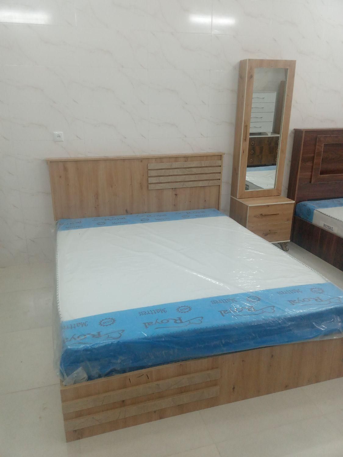 تخت خواب دو نفره از ۴۸۰۰|تخت و سرویس خواب|نیشابور, گنبد سبز|دیوار