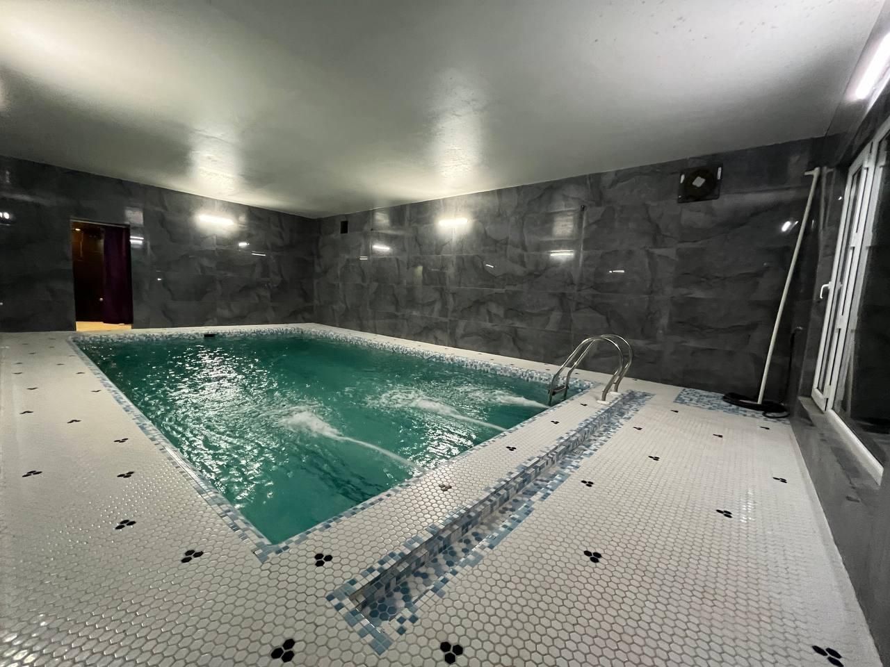 اجاره روزانه ویلا استخردار باغستان تهران شهریار|اجارهٔ کوتاهمدت ویلا و باغ|تهران, یافتآباد|دیوار