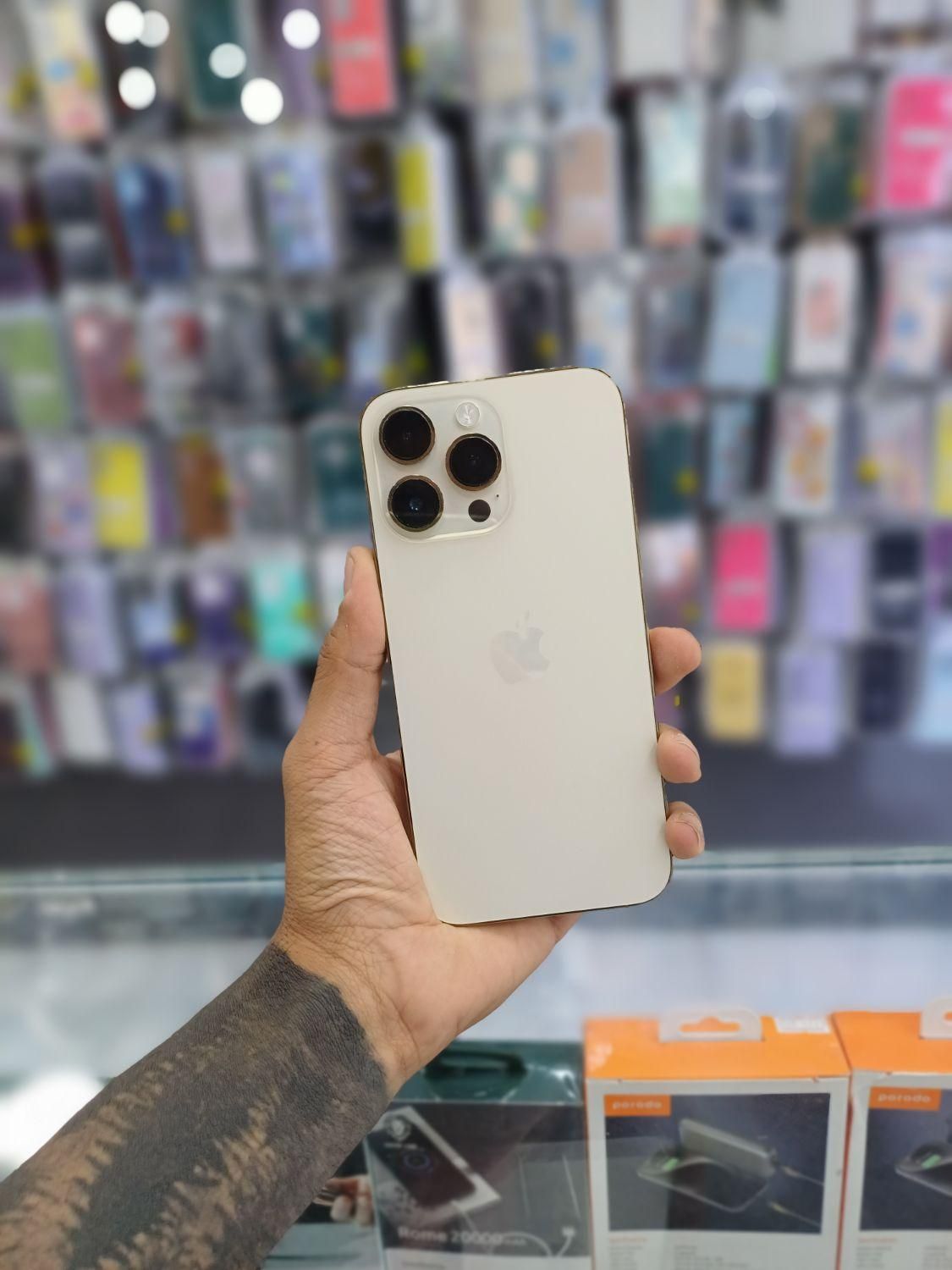 اپل iphone 14 Pro Max با حافظهٔ ۲۵۶ گیگابایت|موبایل|شیراز, زند|دیوار