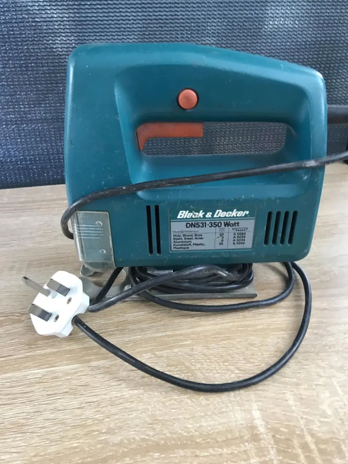 اره عمود بر Black & Decker 350 watt|ابزارآلات|تهران, تهرانسر مرکزی|دیوار