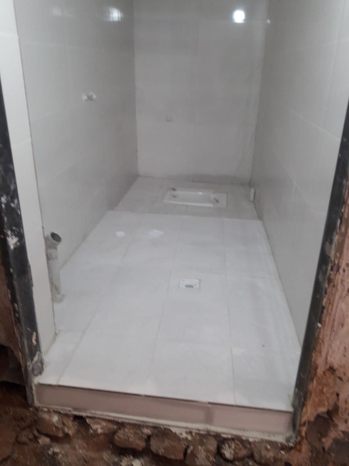 نصب بین کابینتی وکاشی وسرامیک باچسپ ودوغاب|خدمات پیشه و مهارت|شیراز, کوزه گری|دیوار