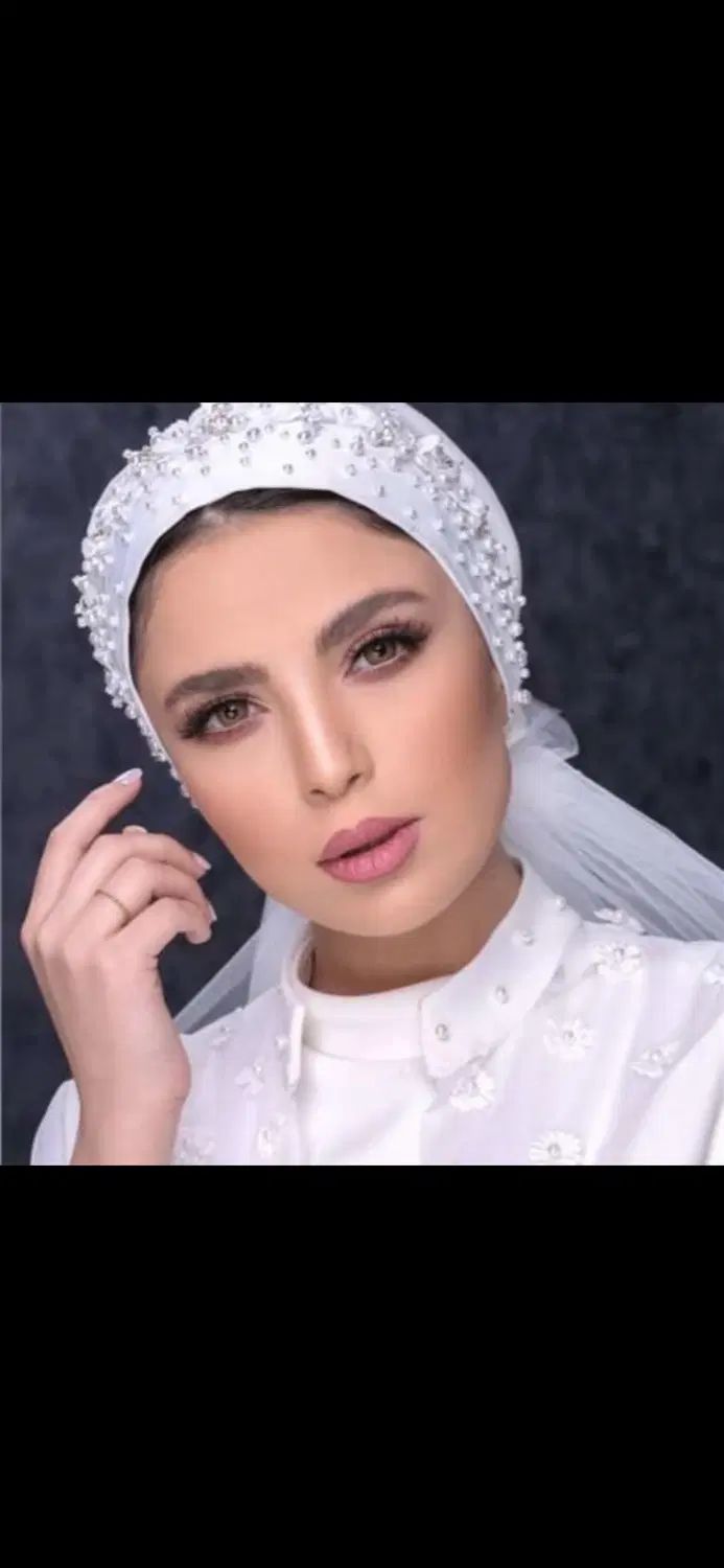توربان سفید|لباس|تهران, ورزشگاه آزادی|دیوار