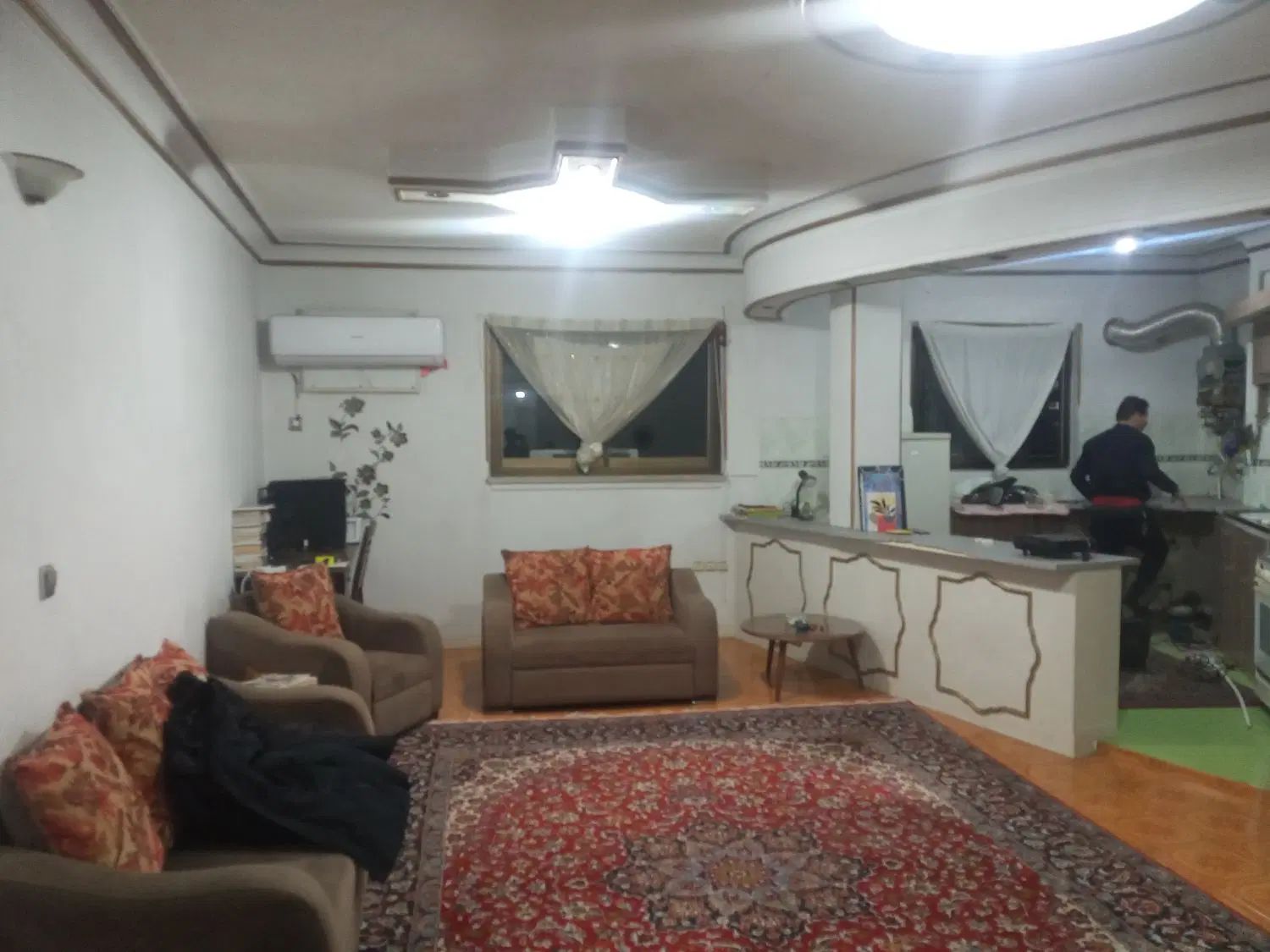 اجاره آپارتمان ۸۶ متری ۲ خوابه طبقه ۳ در بازار|اجارهٔ آپارتمان|رشت, بازار|دیوار