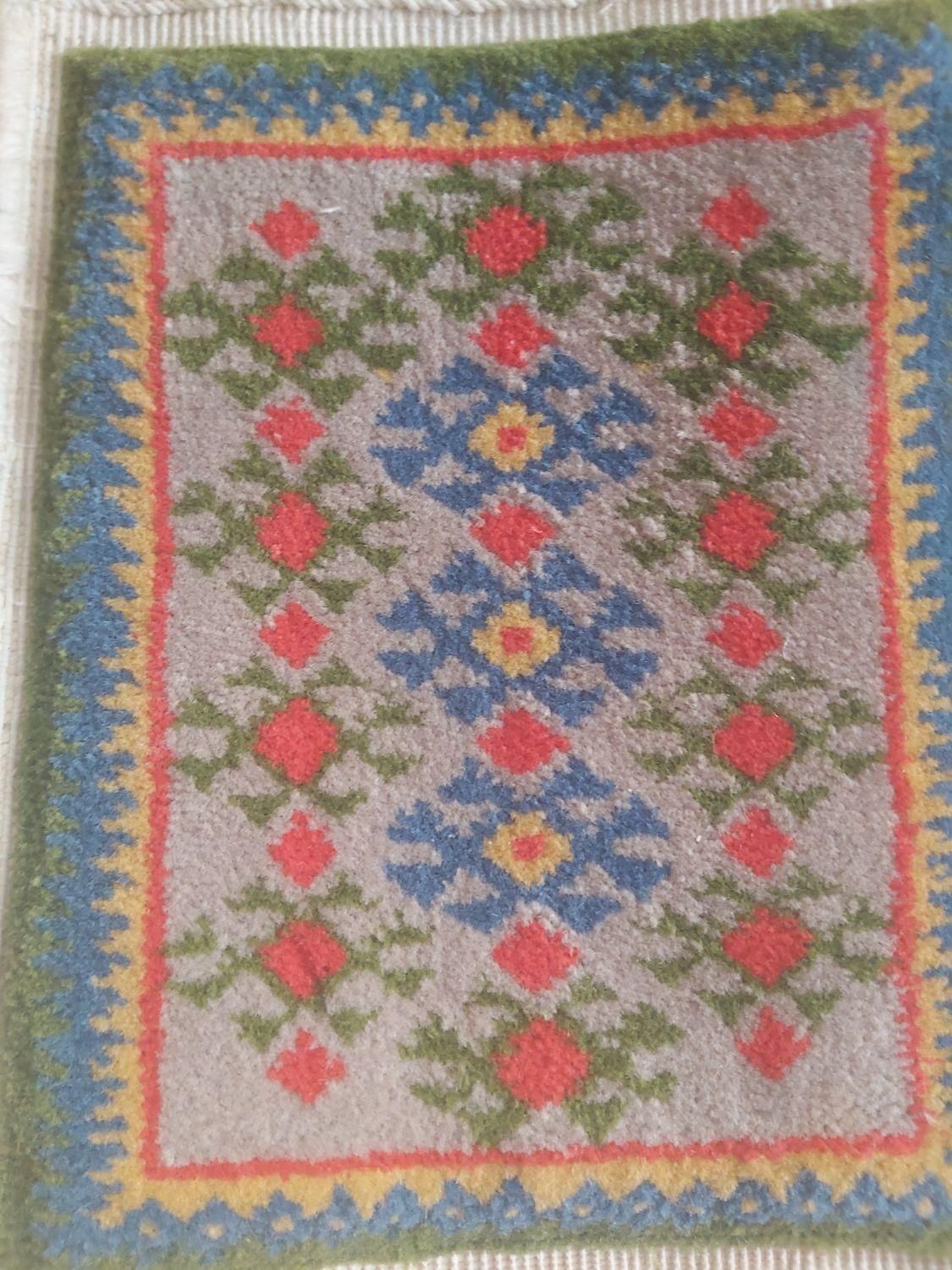 آموزشگاه و کارگاه قالی بافی شاخه طوبی|خدمات آموزشی|خرمآباد, |دیوار