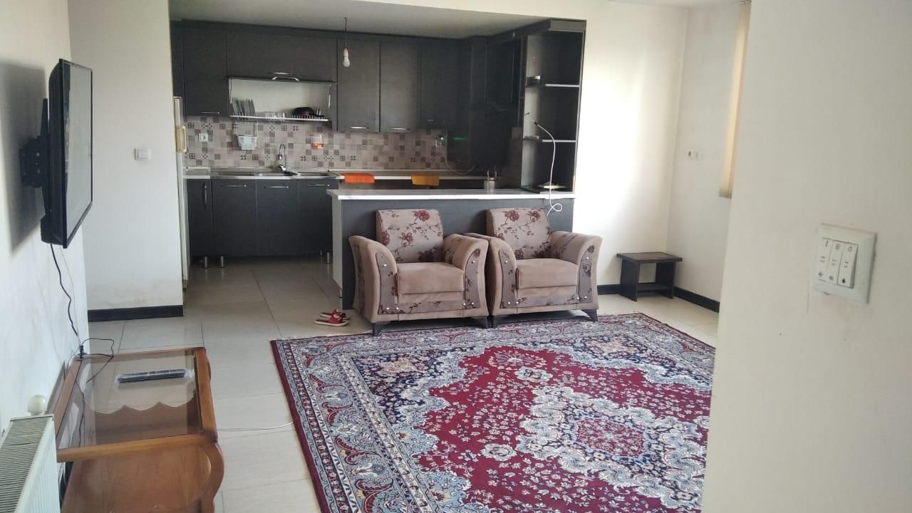 آپارتمان همراه به پارکینگ|اجارهٔ کوتاه‌مدت آپارتمان و سوئیت|شیراز, انجیر|دیوار
