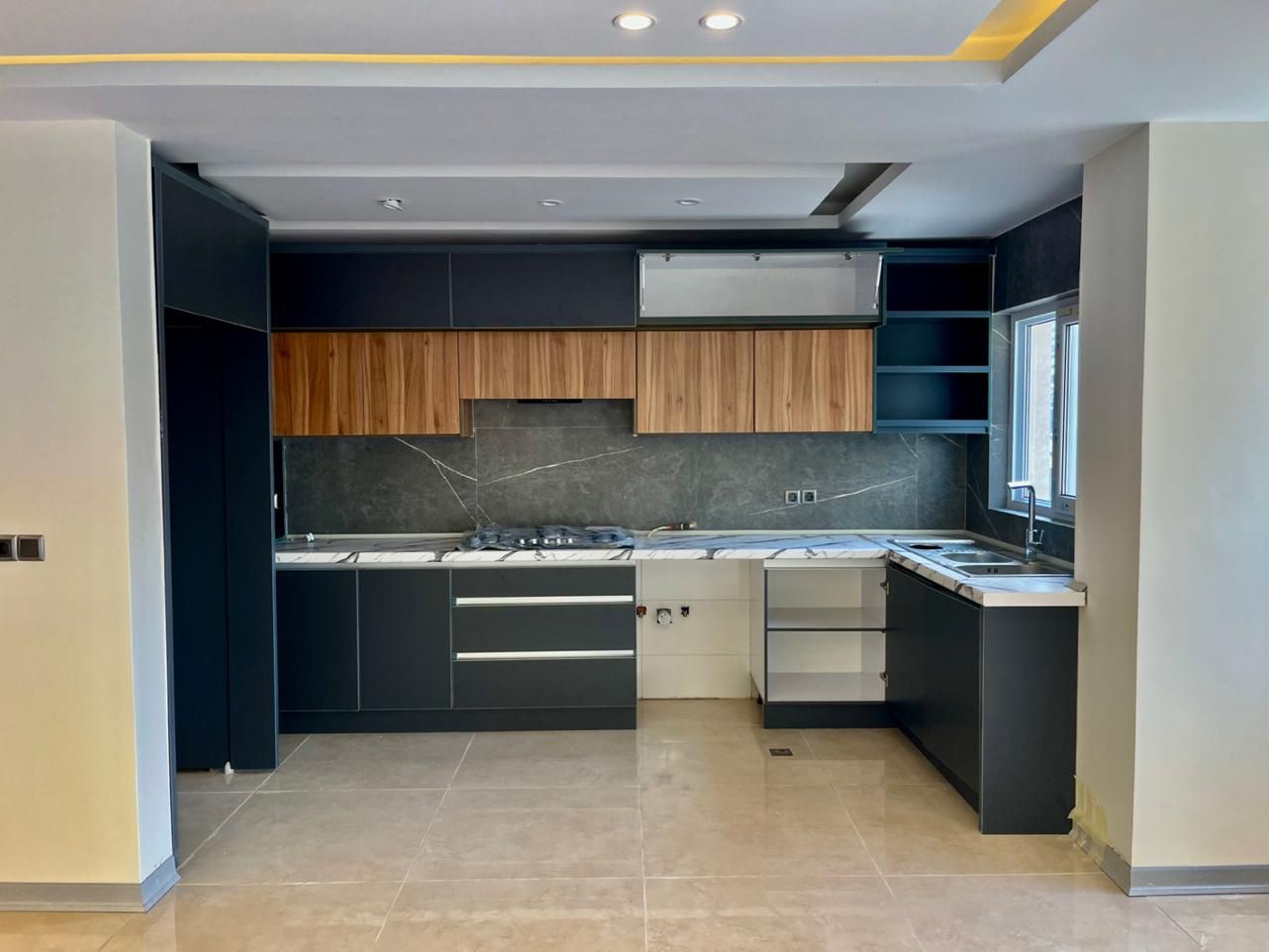 فروش یکجا آپارتمان ساحلی/ بلواردریا سرخرود|فروش آپارتمان|سرخرود, |دیوار