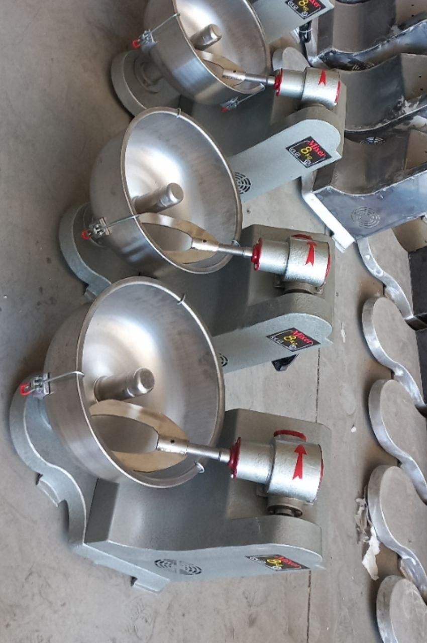 همزن خمیر و آرد خانگی  قصرسوگا|خردکن، آسیاب، غذاساز|مشهد, هنرور|دیوار