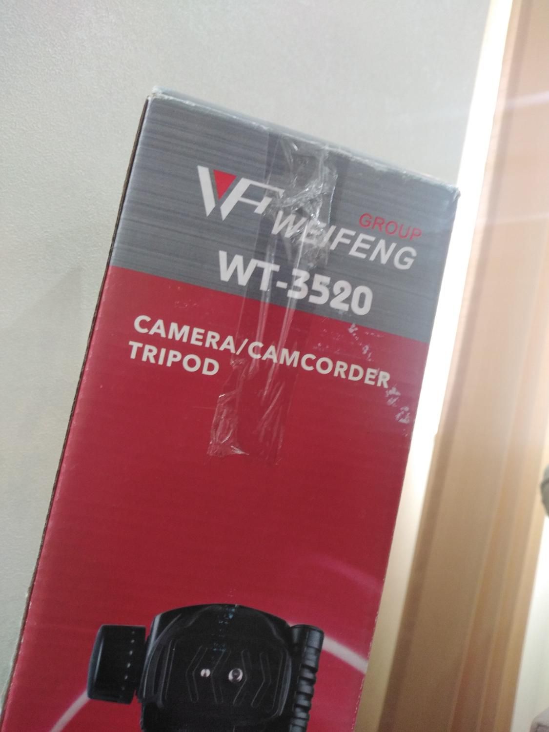 دوربین عکاسی 4000D کنون همراه با پایه|دوربین عکاسی و فیلمبرداری|رشت, معلم|دیوار