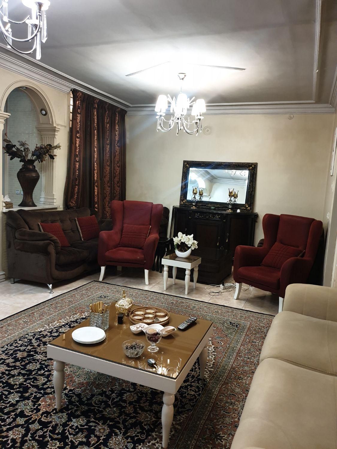 فروش آپارتمان ۱۸۰ متری ۱ خوابه همکف در تهران‌نو|فروش آپارتمان|تهران, وحیدیه|دیوار