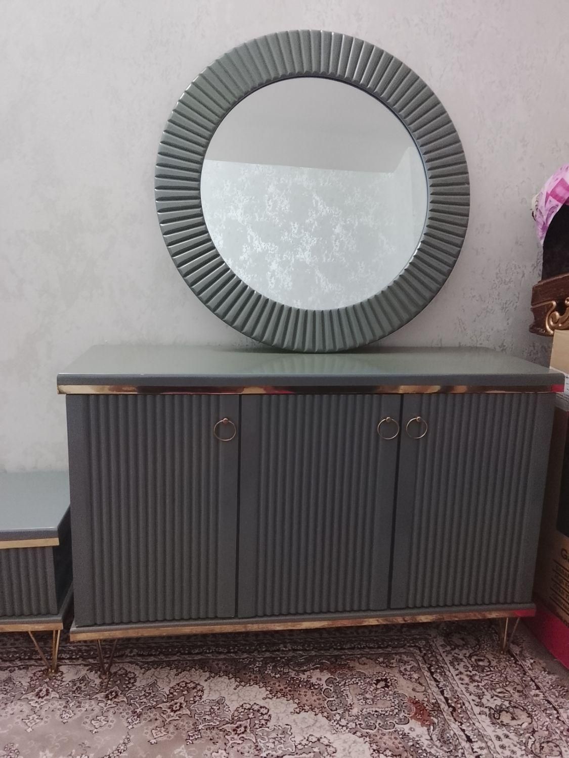 آینه کنسول ومیزتلویزیون نو|میز تلویزیون|تربتحیدریه, پائین ولایت|دیوار