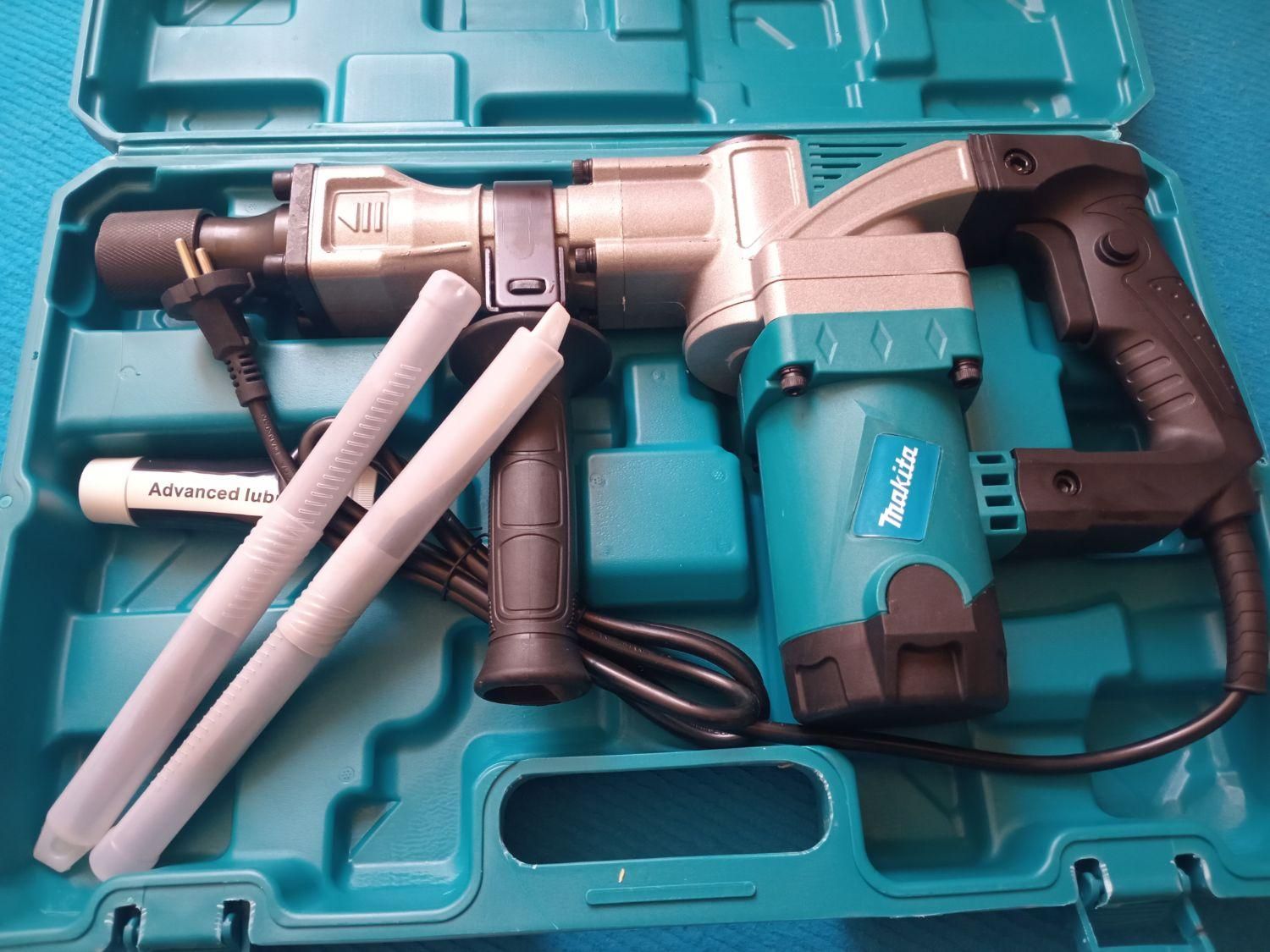 کار با پیکور.  هوا برش در نرماشیر|خدمات پیشه و مهارت|بم, |دیوار