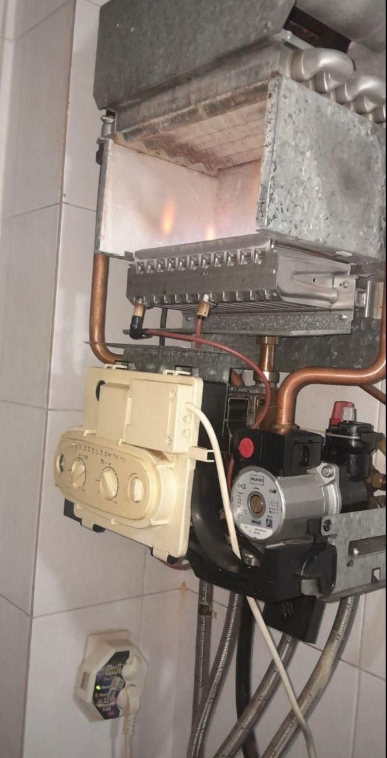 تعمیر پکیج دیواری ، آبگرمکن،بُرد الکترونیکی|خدمات پیشه و مهارت|هشتگرد, فاز ۲ مهستان|دیوار