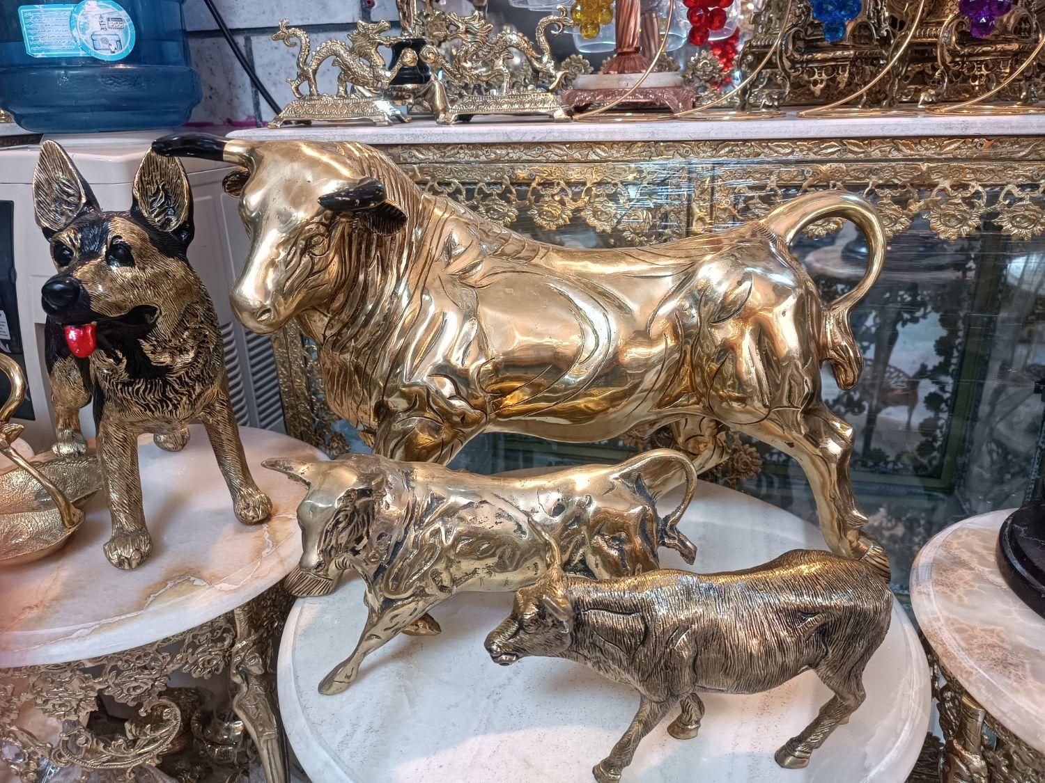 گاو نر سنگین برنز برنزی|مجسمه، تندیس، ماکت|کرج, حصارک پایین|دیوار