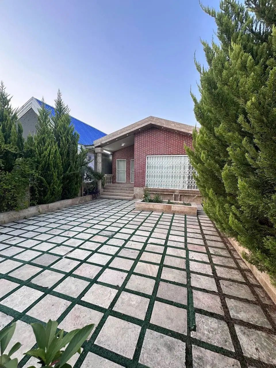 225متری نما کلاسیک/سندتکبرگ/حیاط سرسبز ومشجر|فروش خانه و ویلا|تهران, اتابک|دیوار