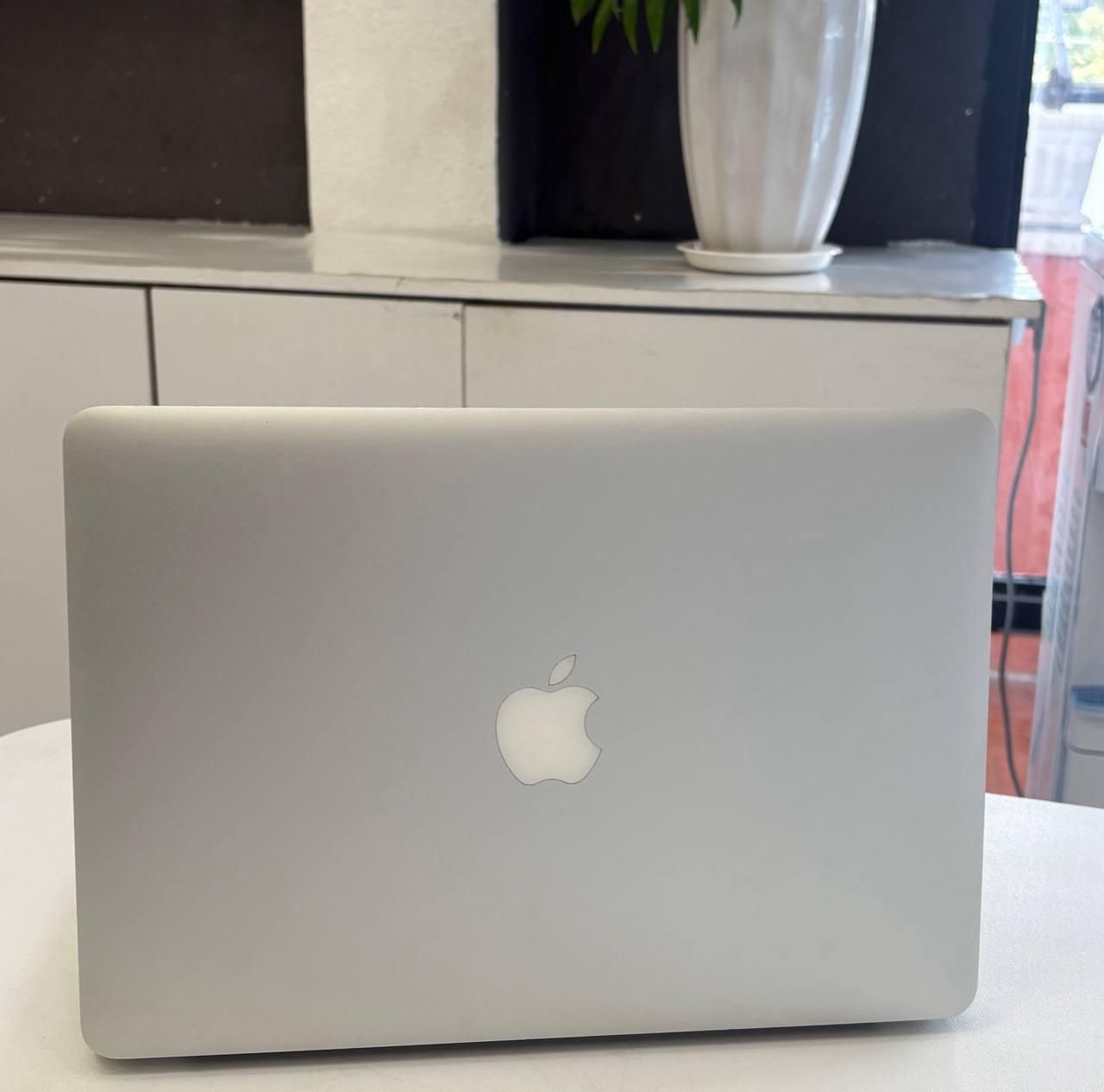 لپ تاپ اپل مک بوک ایر Apple MacBook|رایانه همراه|رشت, منظریه|دیوار