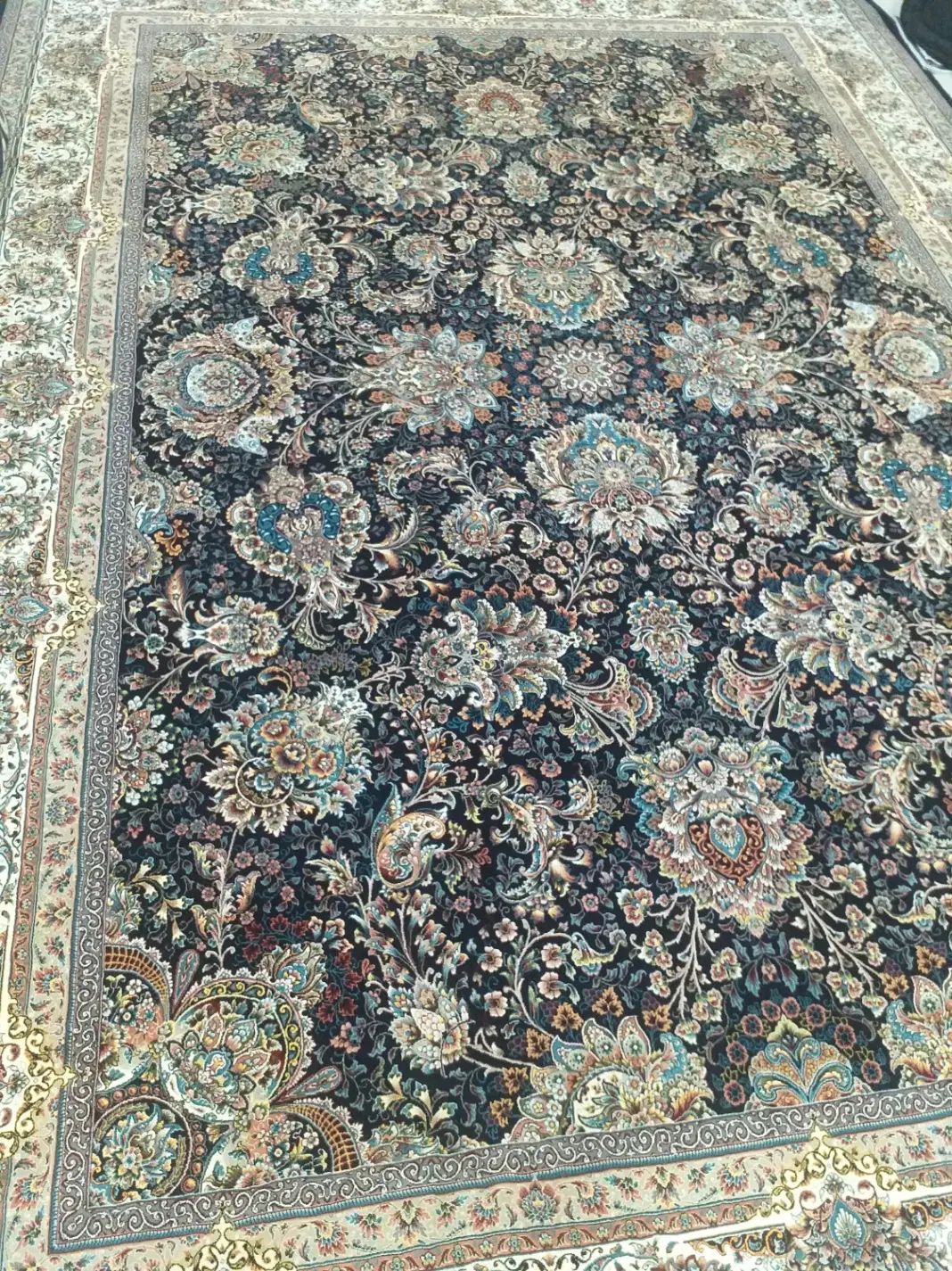 فرش ۹ متری در حد نو طرح یاشار سرمه ای ۱۰۰۰شانه|فرش|ازنا, |دیوار