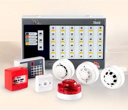 سیم کشی و برق کاری  الکتریکی کار آفرینان نوین|خدمات پیشه و مهارت|خوی, |دیوار